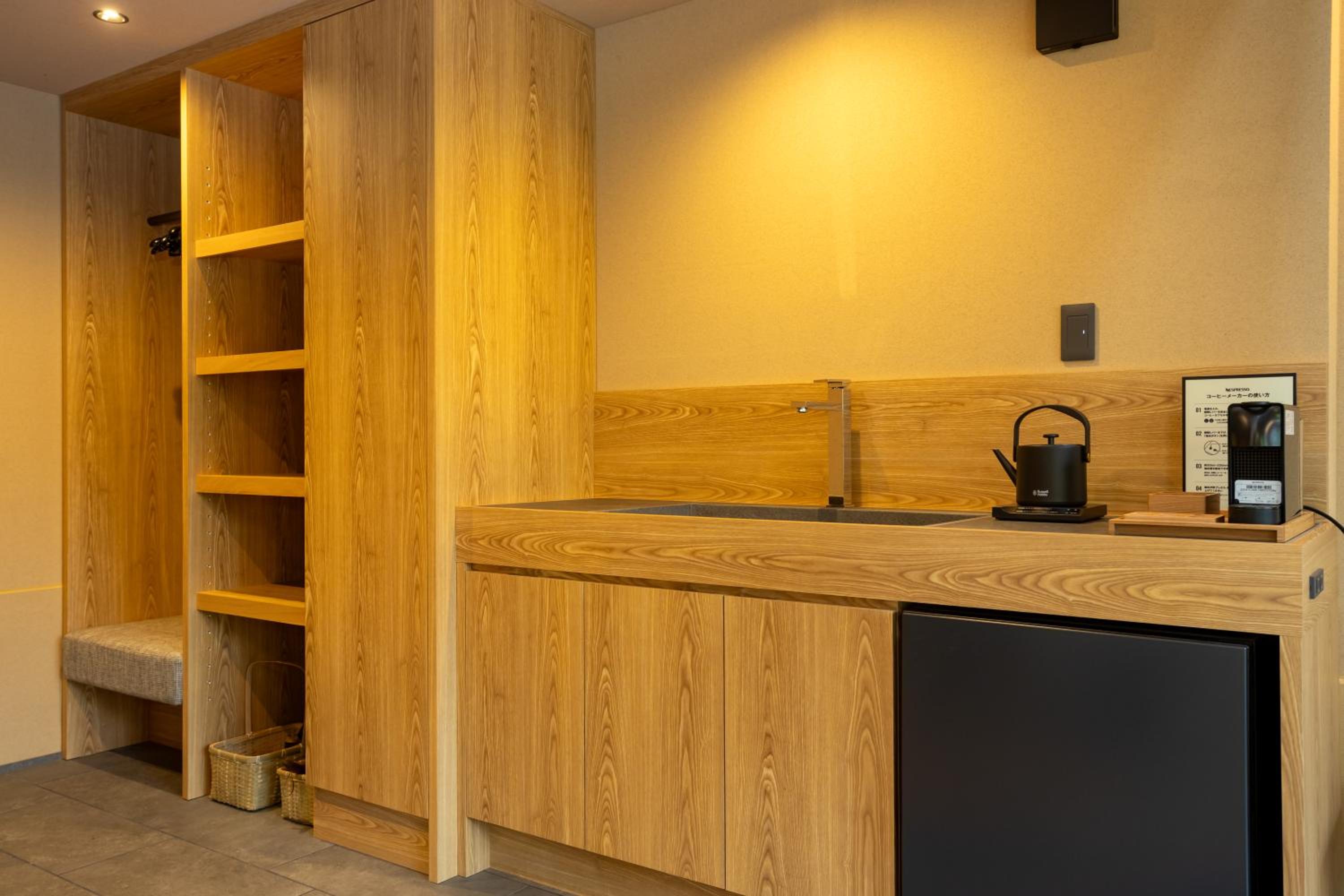 IZUBA Villa with Treehouse - Non-Smoking+Self Serve Grill Dinner & Breakfast Box - Photo 5