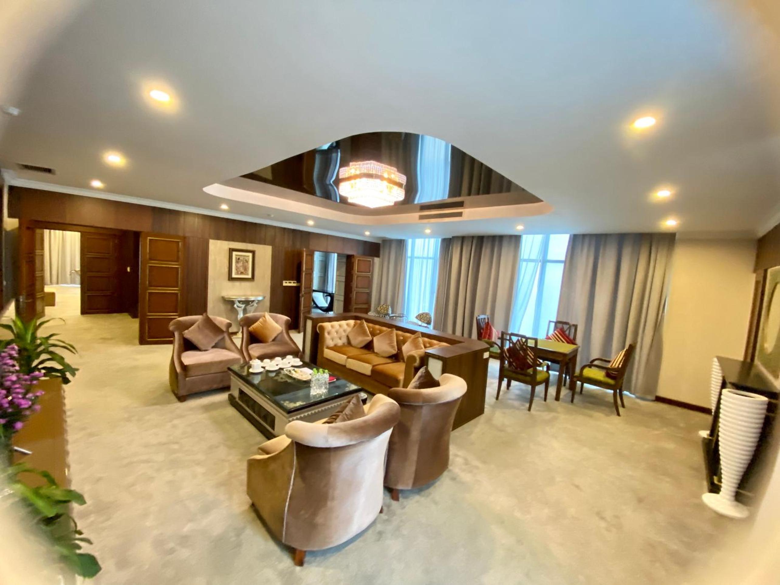 Presidential Suite photo 3