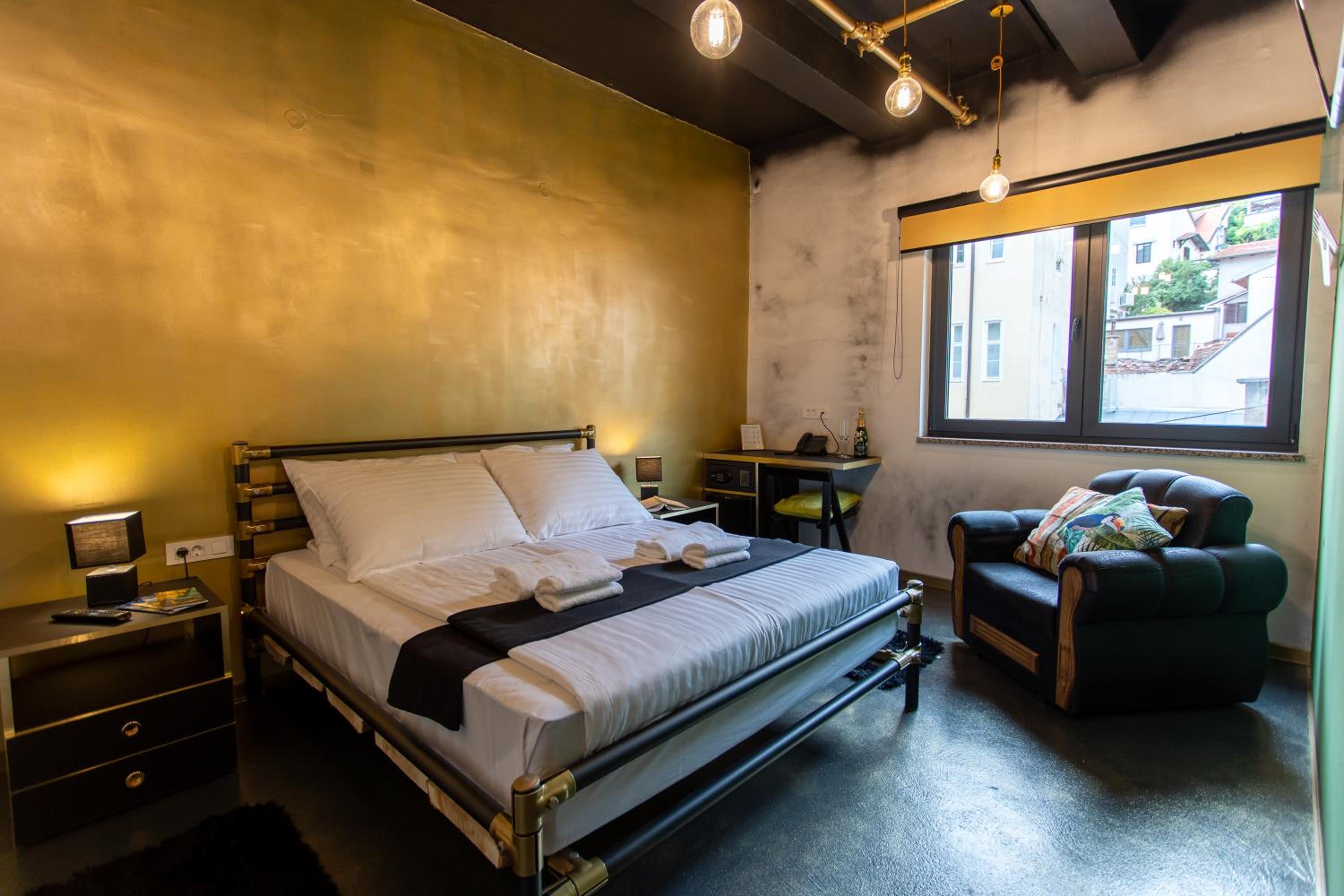 Double Room with Upper Town View