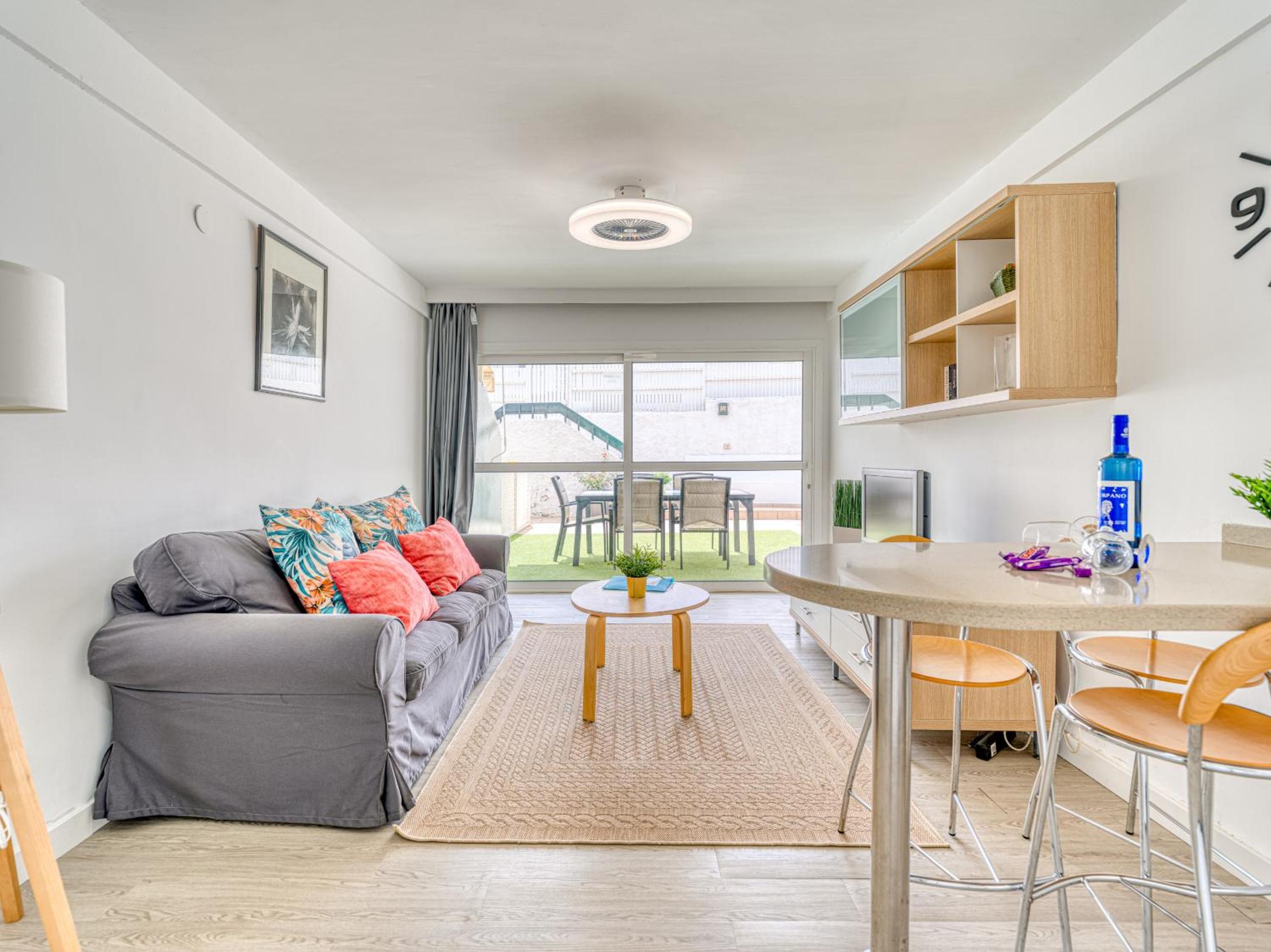 Apartamento con vista al jardín