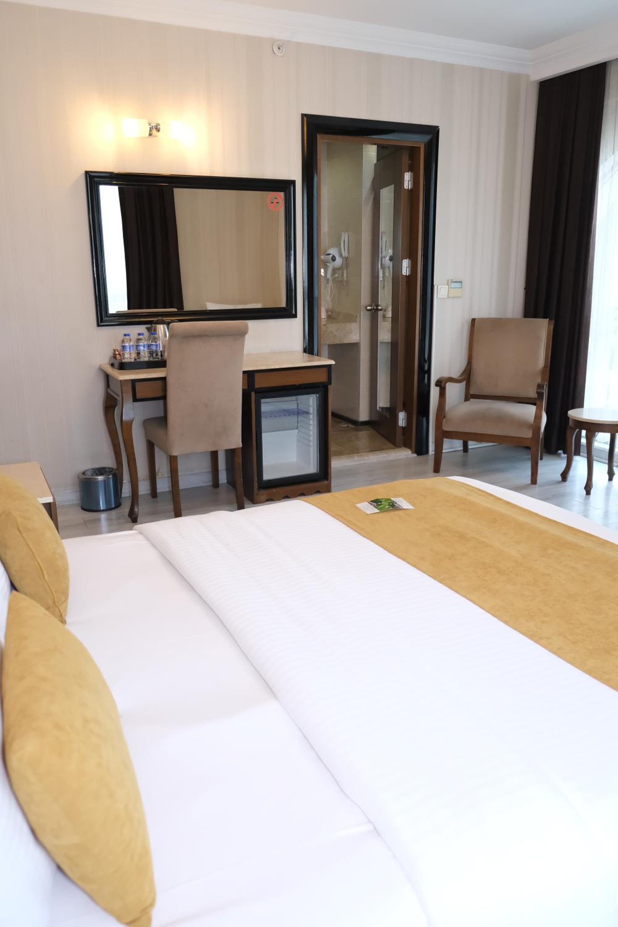 Deluxe Triple Room photo 1