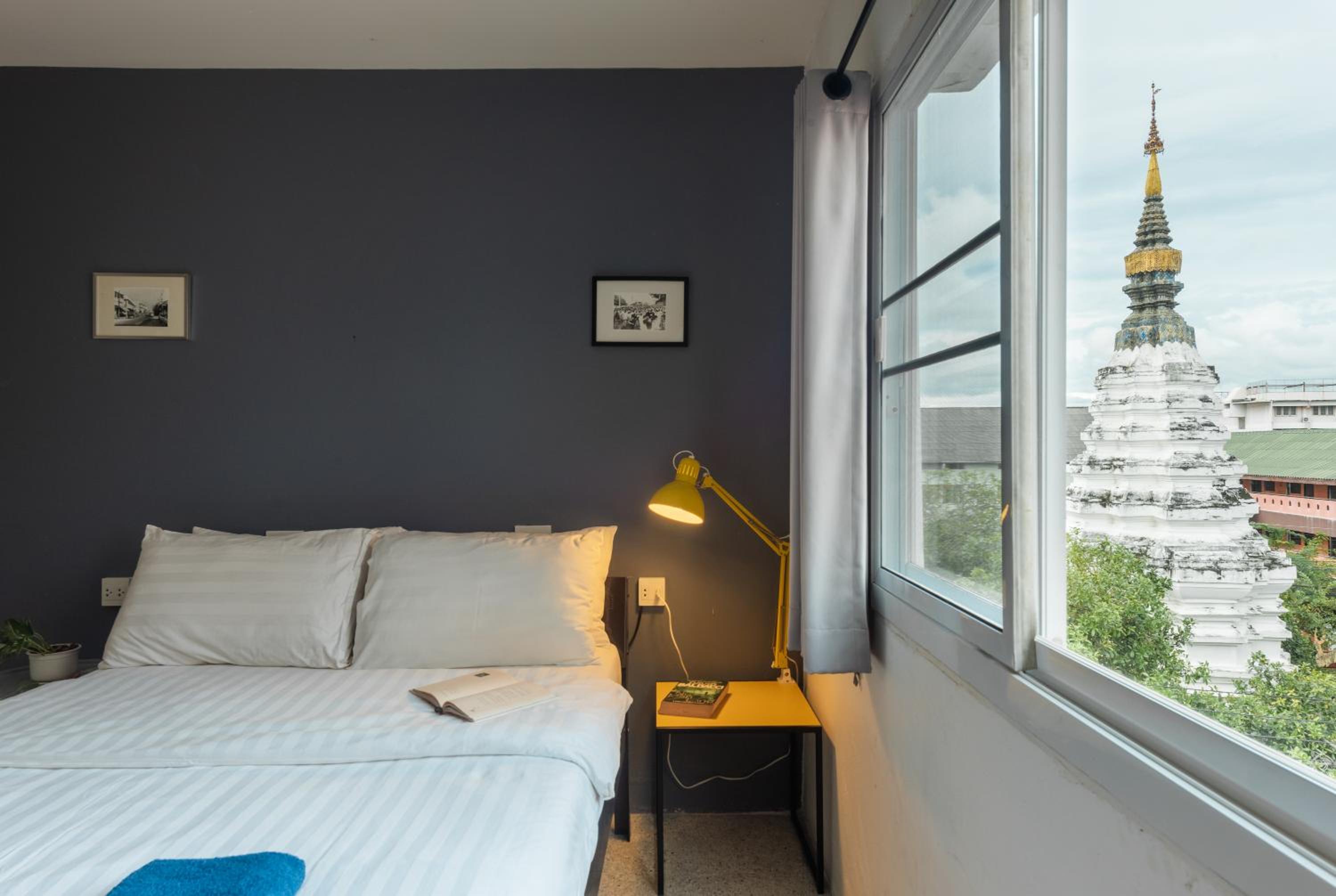 Double Room with Private Bathroom - Photo 6