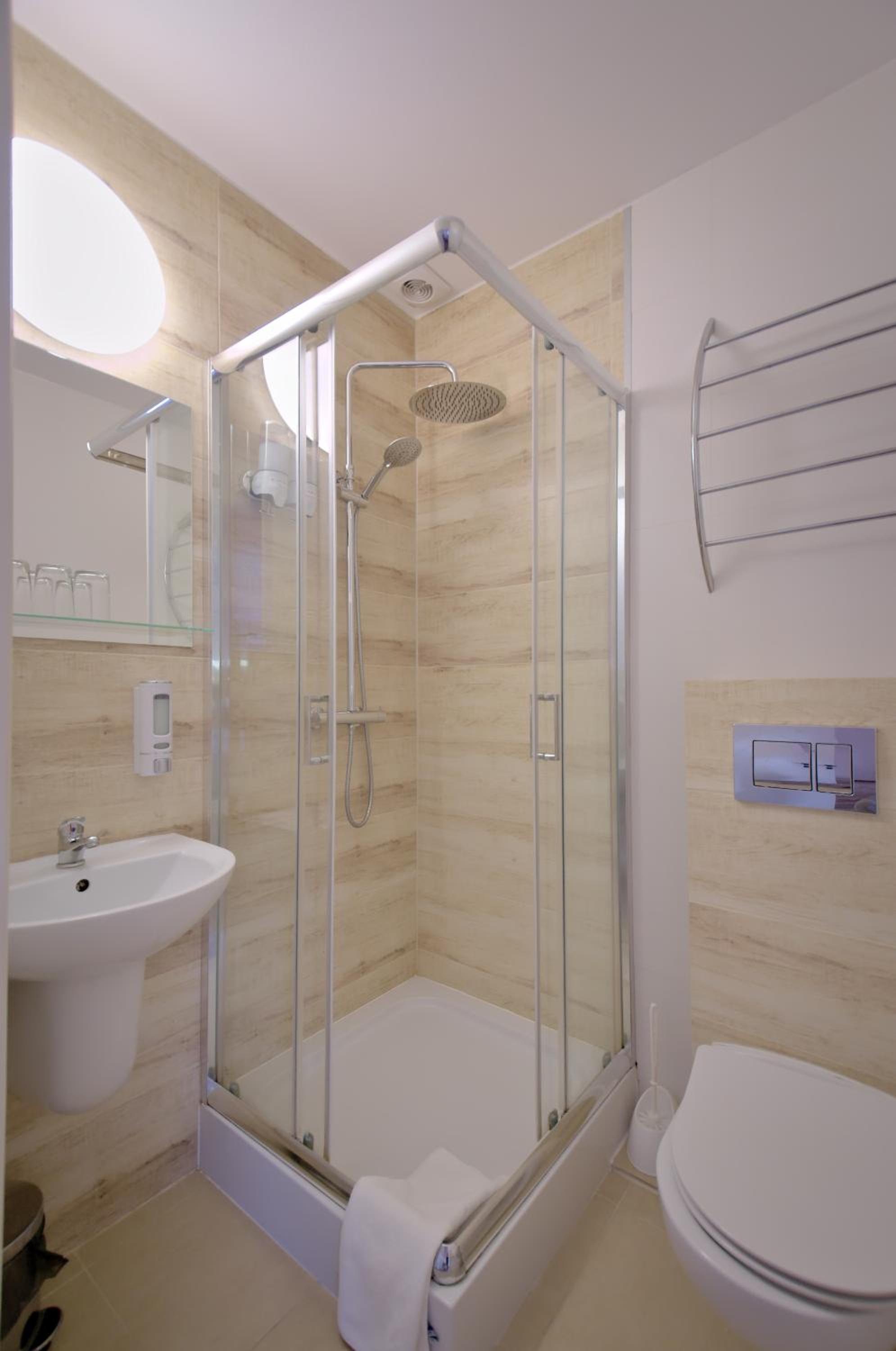 Quadruple Room photo 2