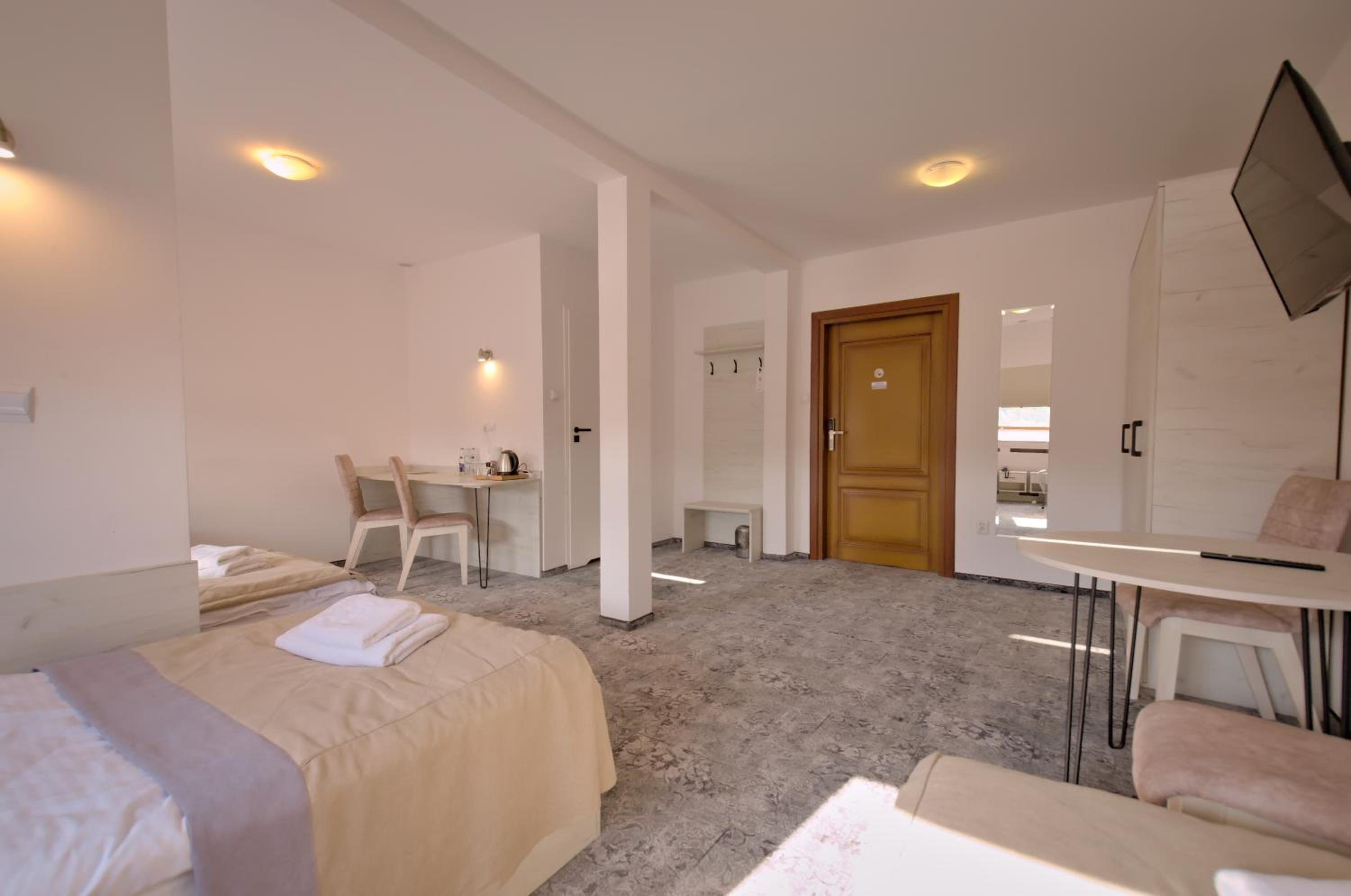 Superior Quadruple Room photo 3