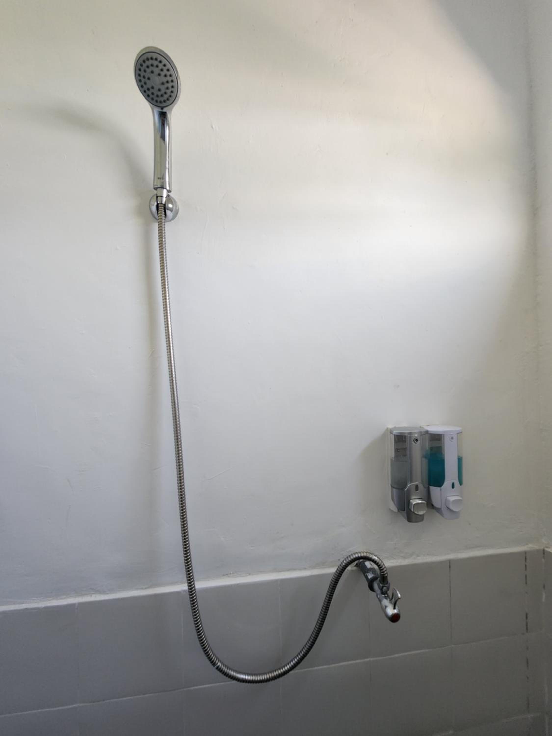 Twin Room with Private Bathroom photo 3