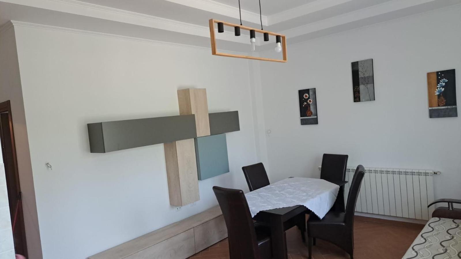 Apartment - Ground Floor photo 2