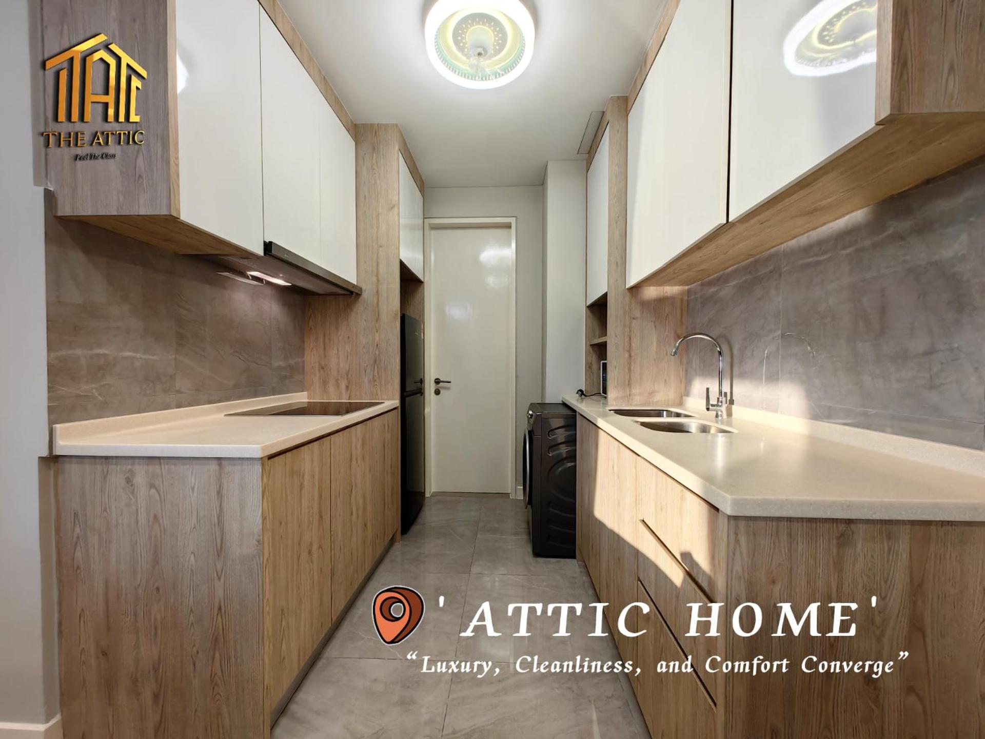 One Bedroom Family Suite (Private Bathtub & Sea View)