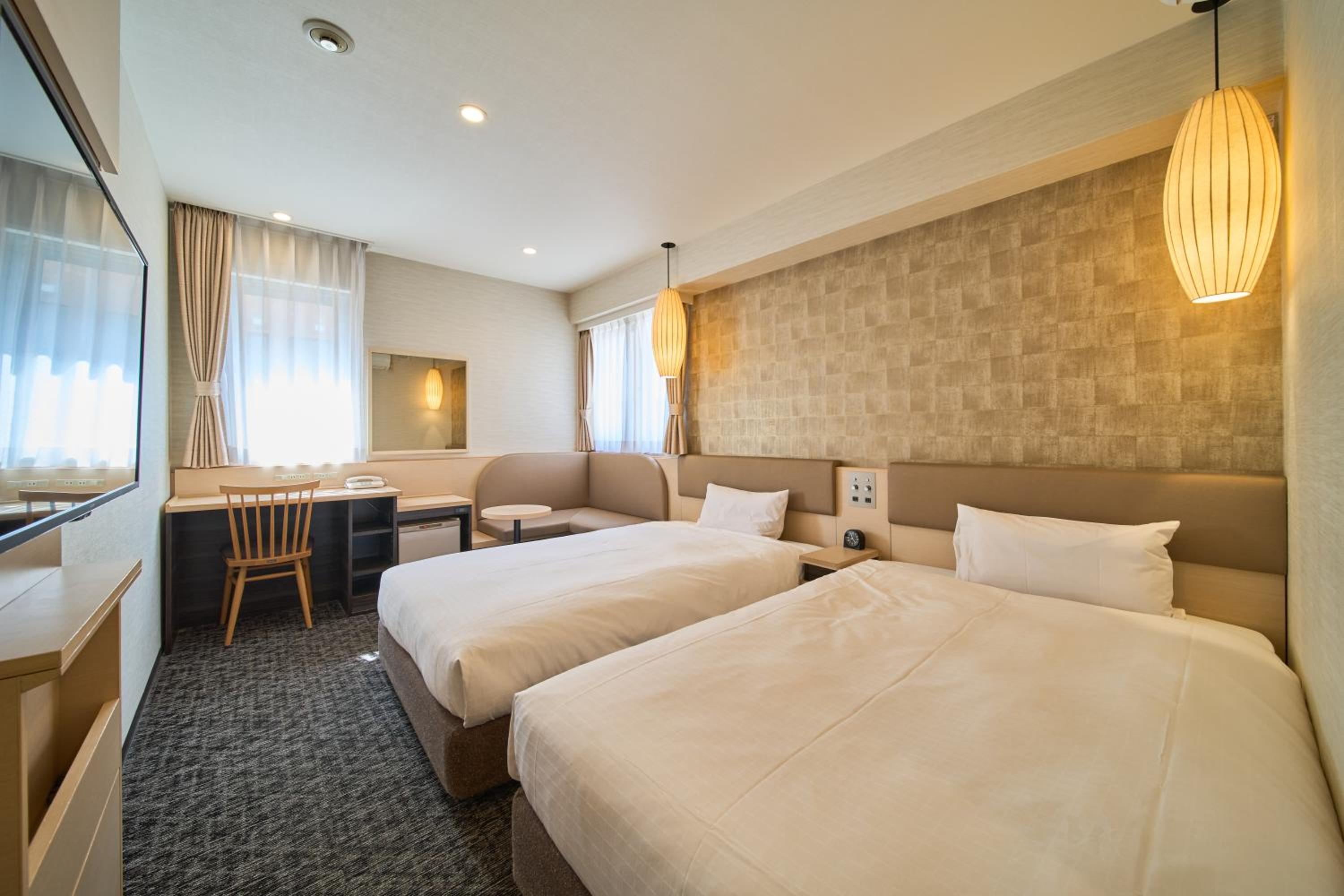 Standard Twin Room - Smoking photo 2
