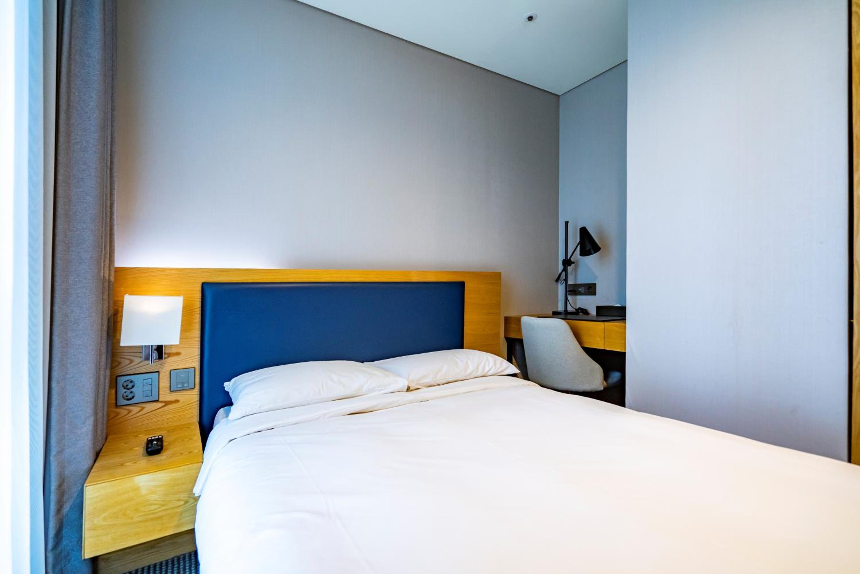 Room Selected at Check-In - Photo 3