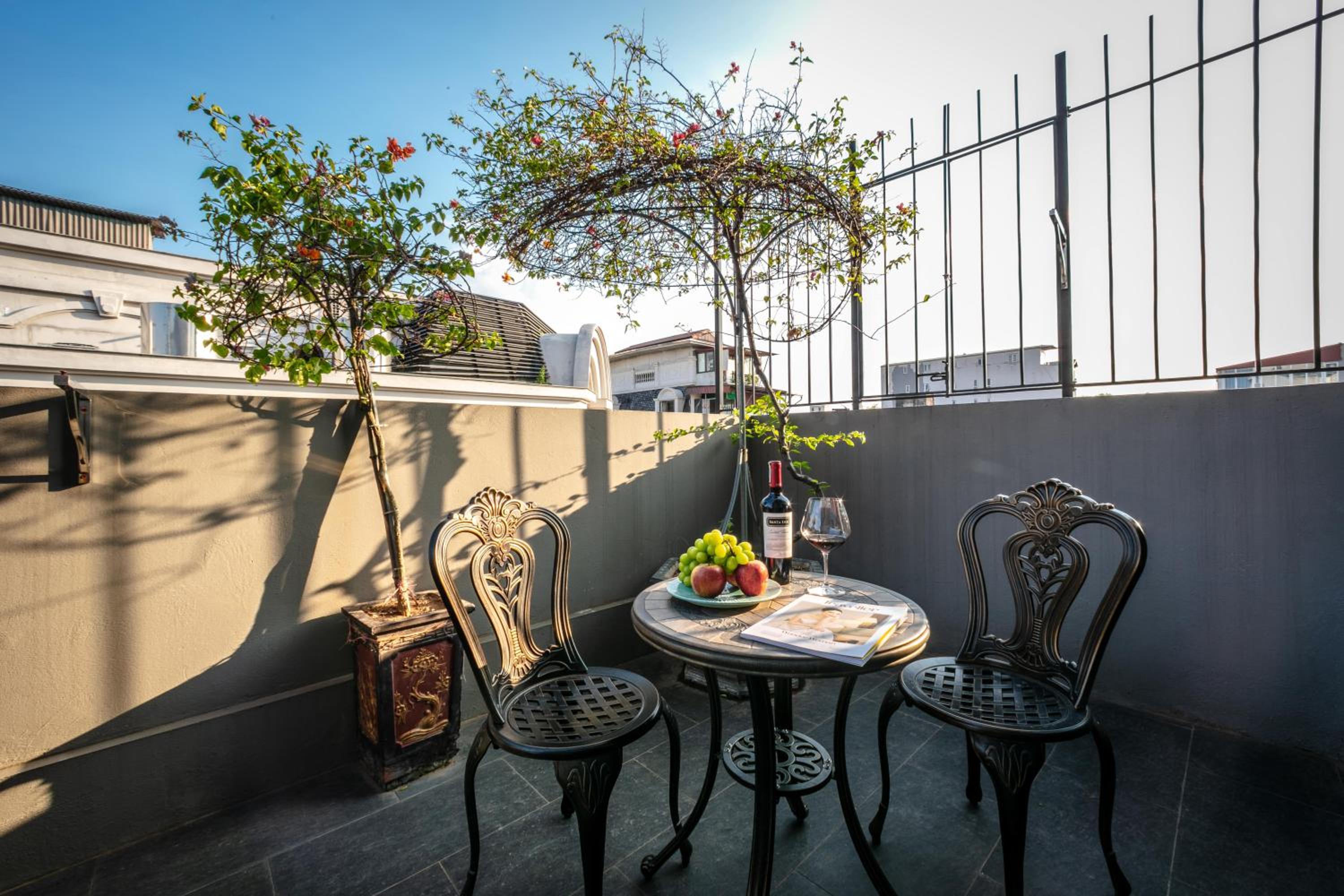 Family Suite with Terrace photo 2