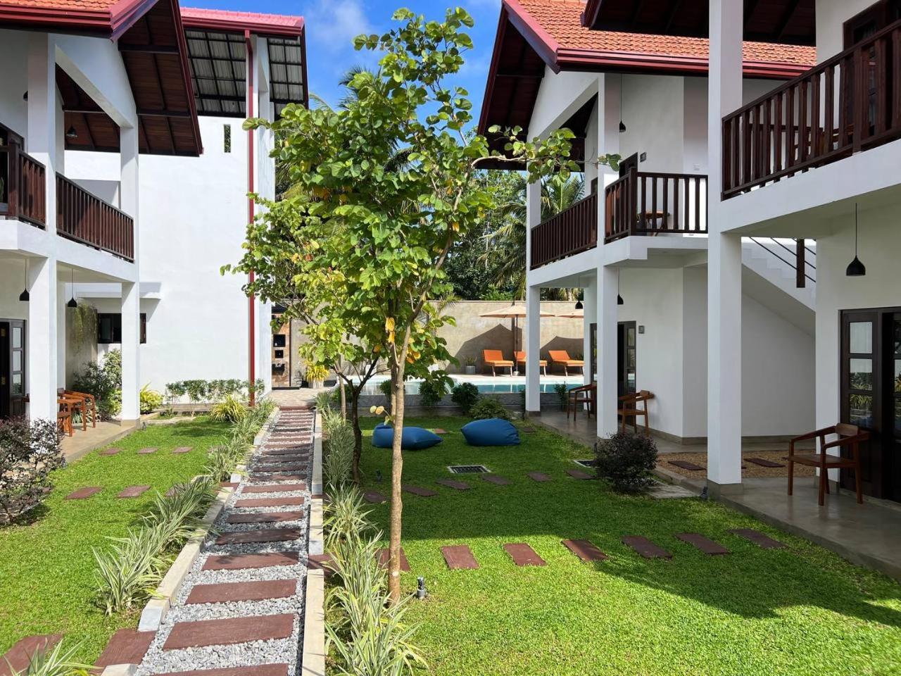 Deluxe Double Room - Photo 9