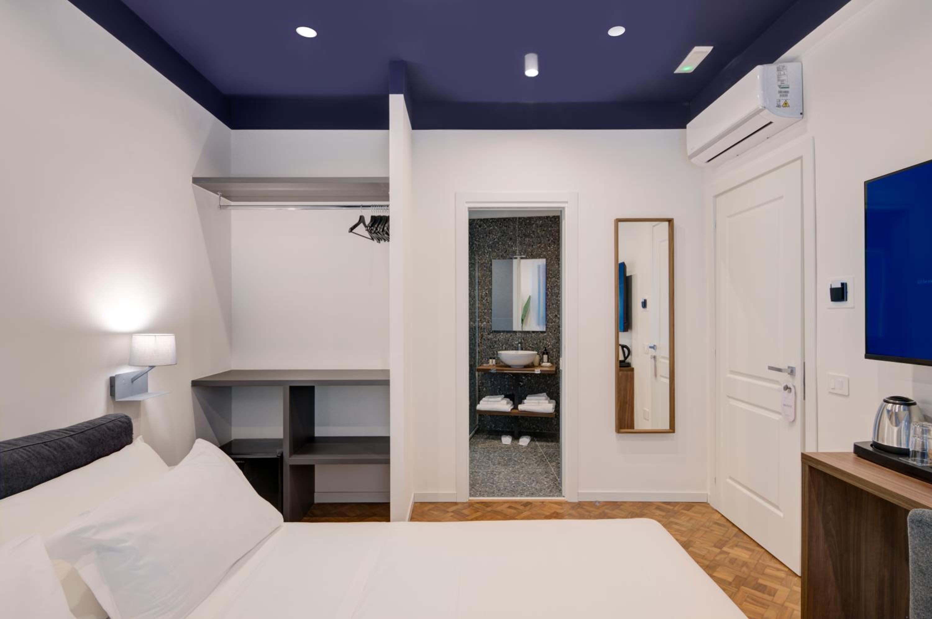 King Room with Balcony
