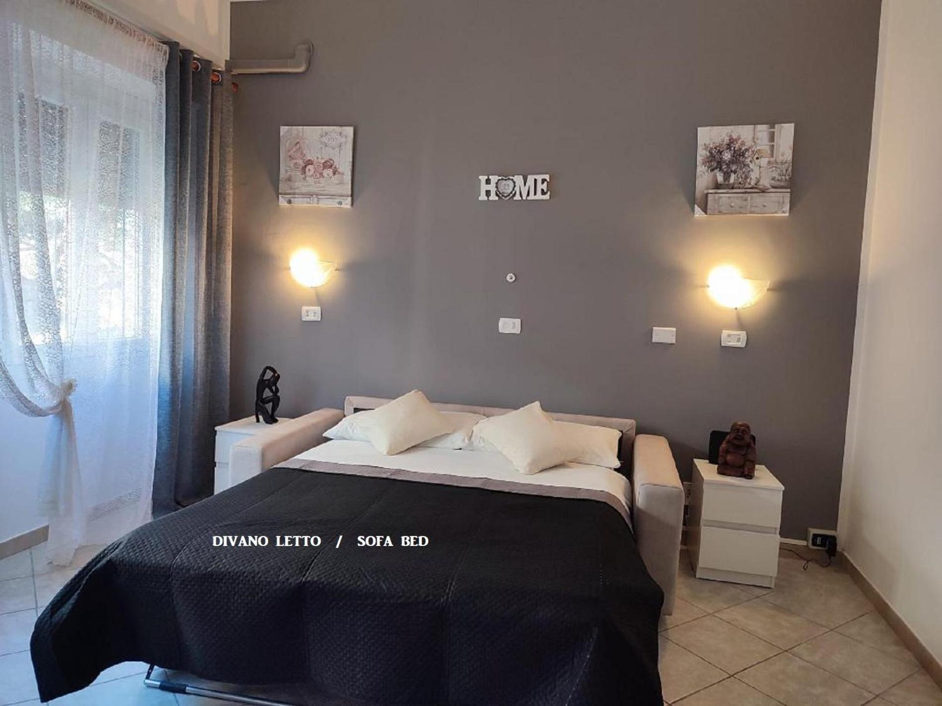 Double Room with Private External Bathroom