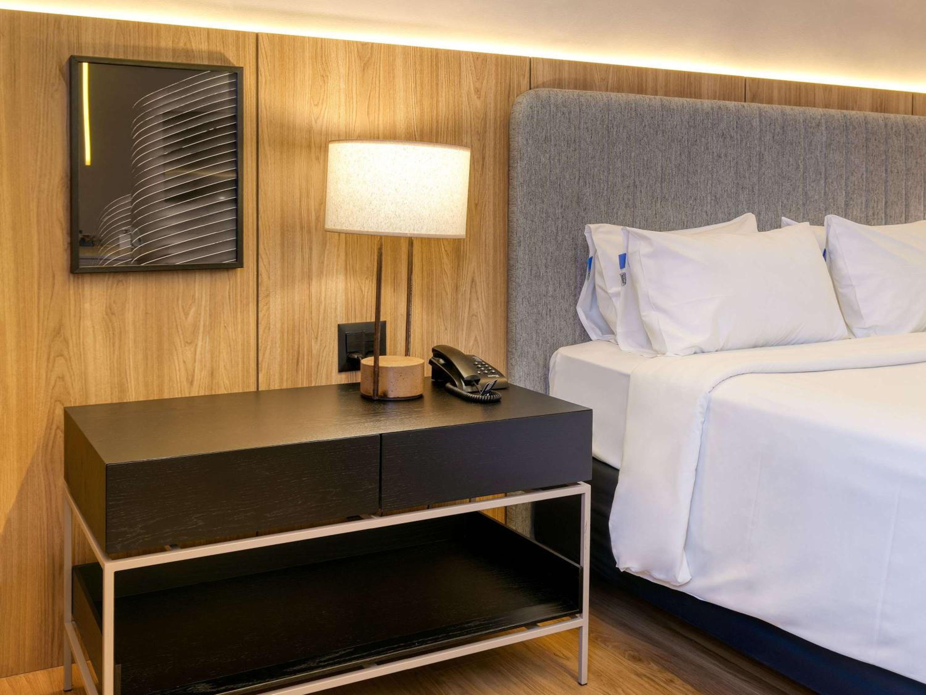 Mercure Belo Horizonte Vila da Serra — Premium Room with 1 Double Bed