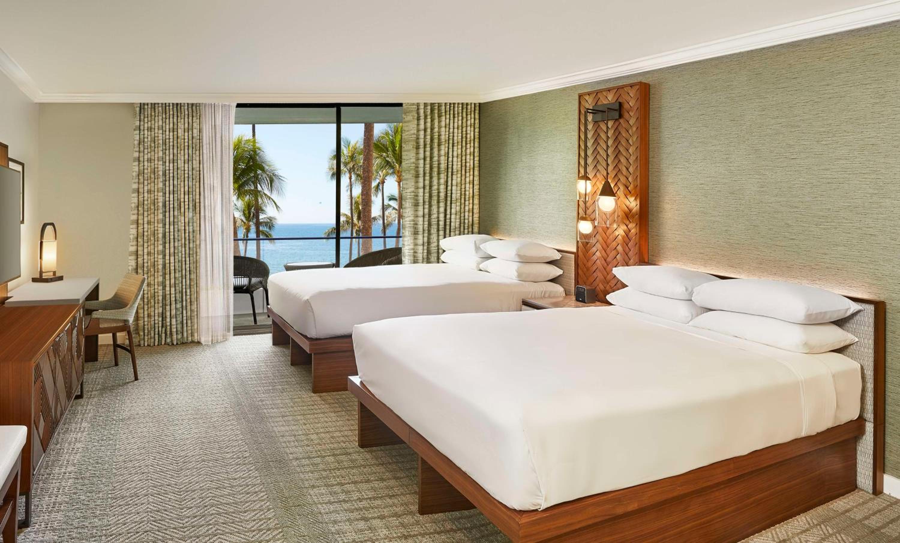 Queen Room with Two Queen Beds - Oceanfront - Photo 12