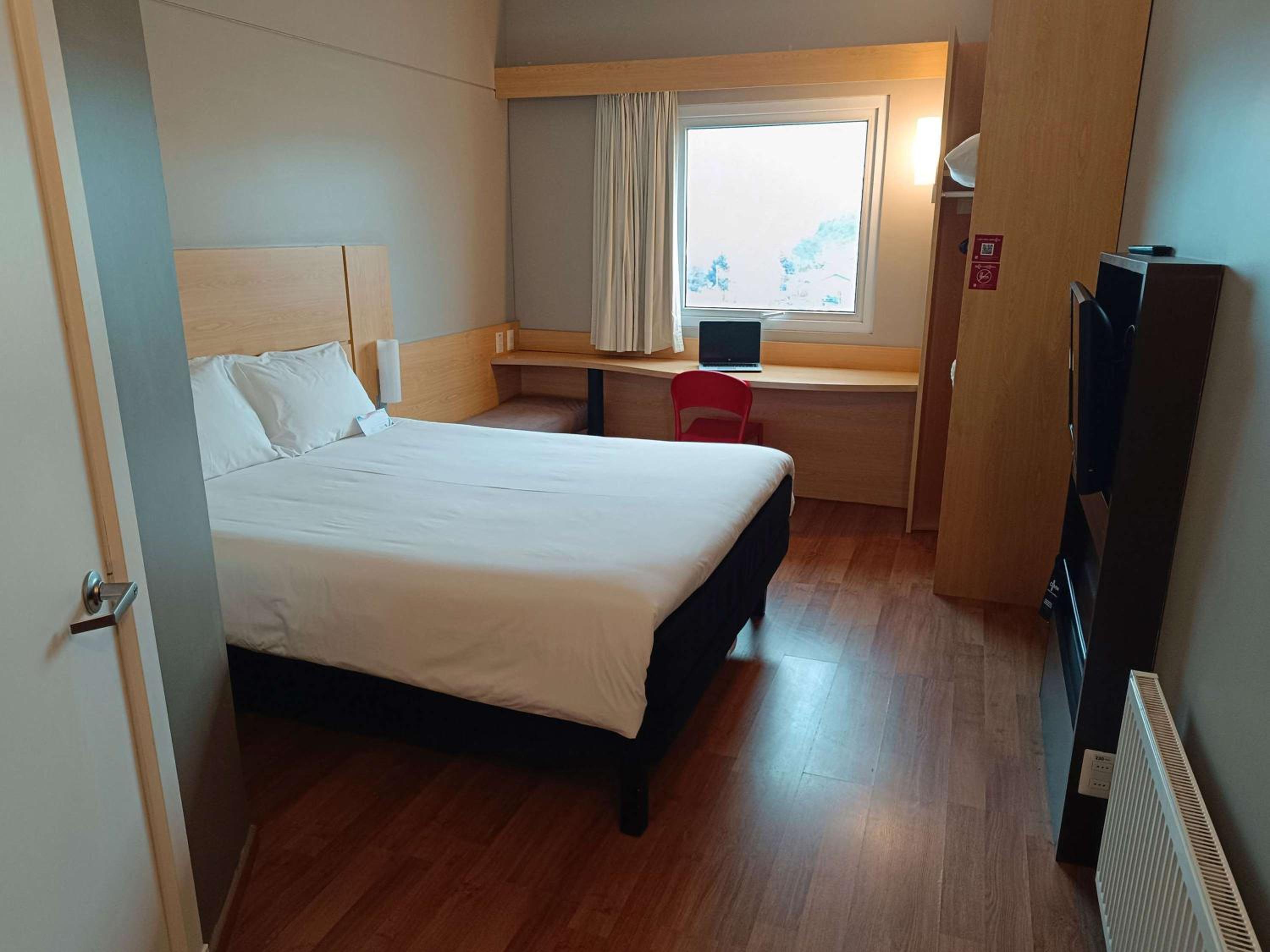 Standard Double Room photo 3