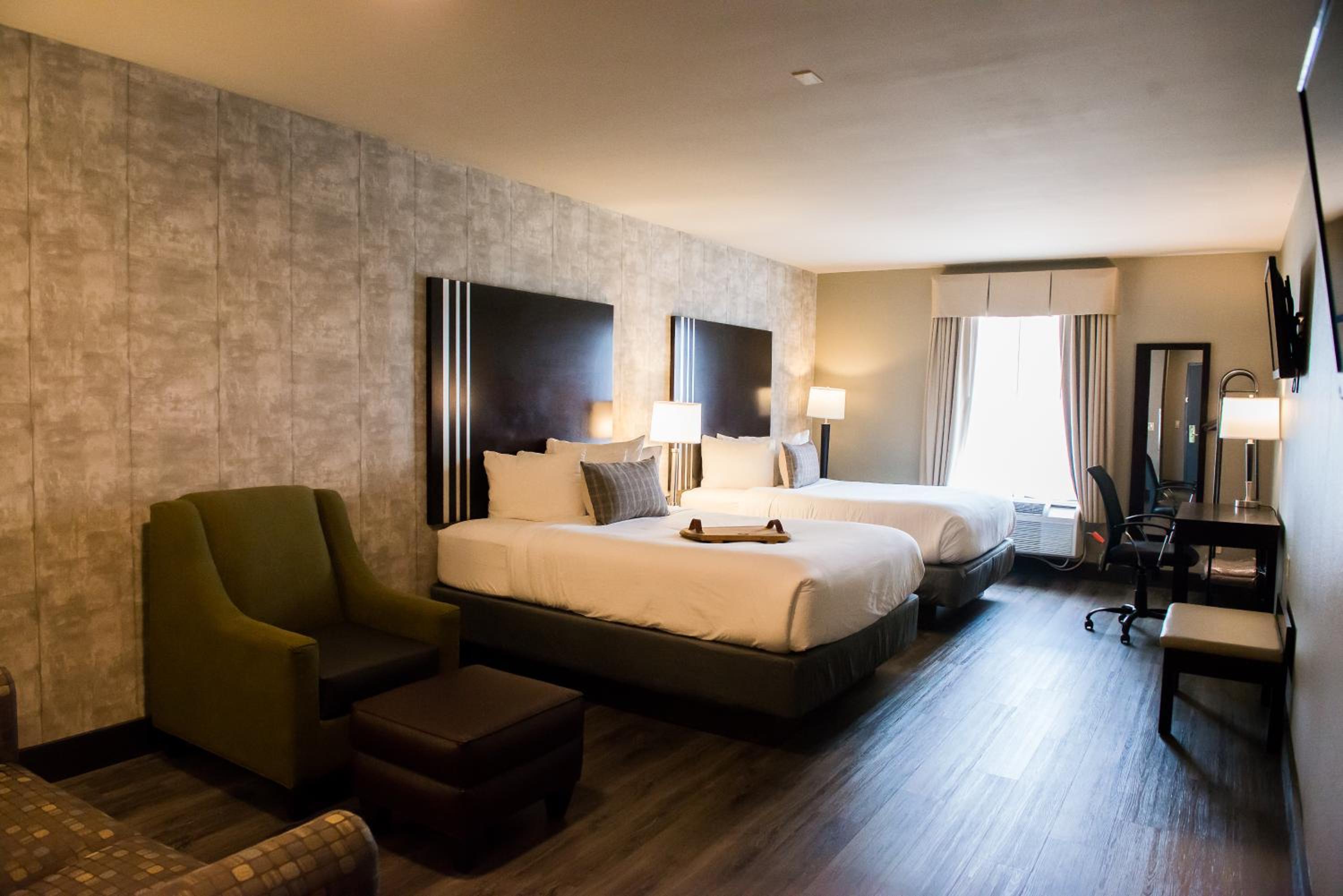 Deluxe Suite - Photo 12