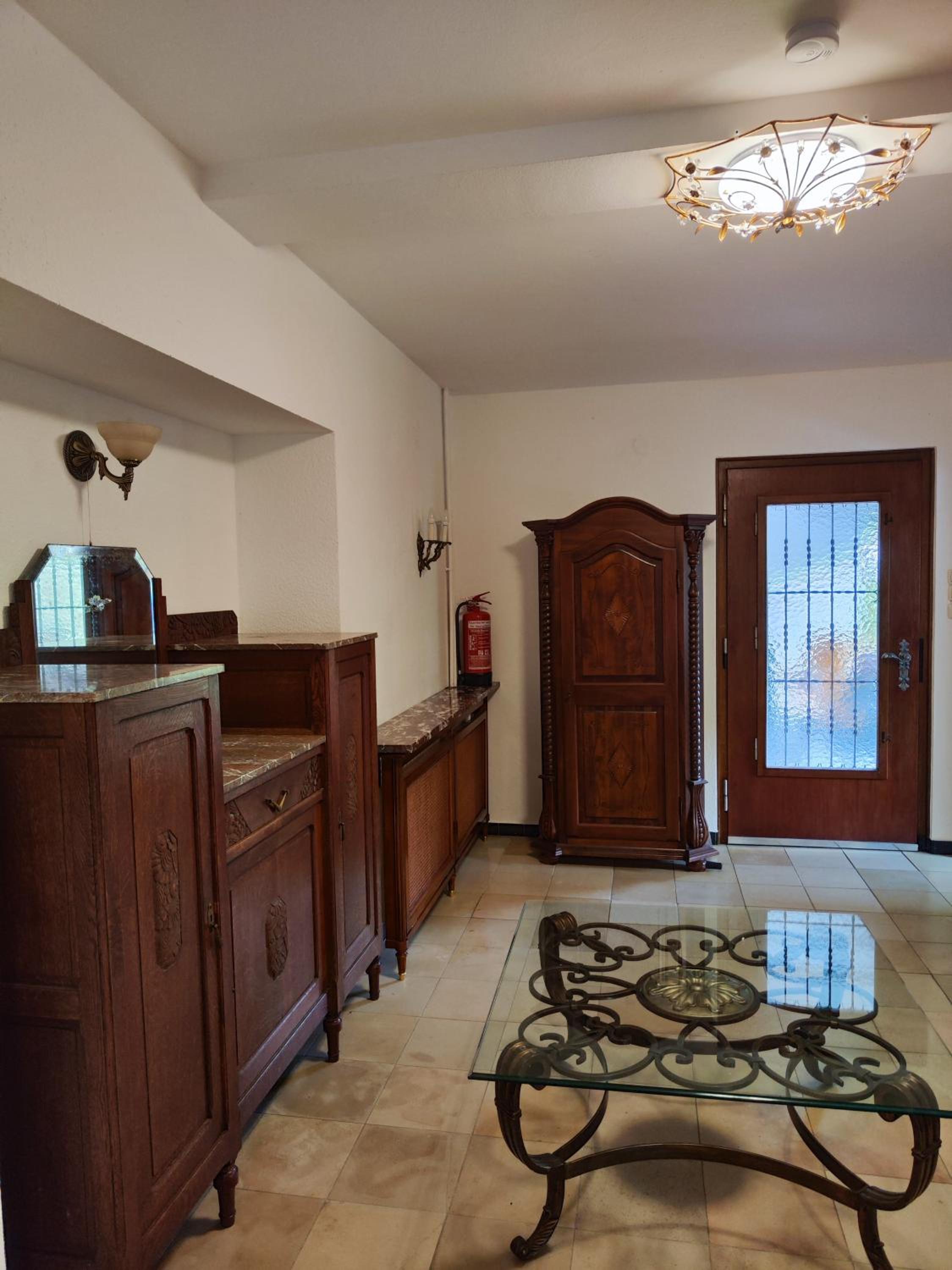 Three-Bedroom House photo 2