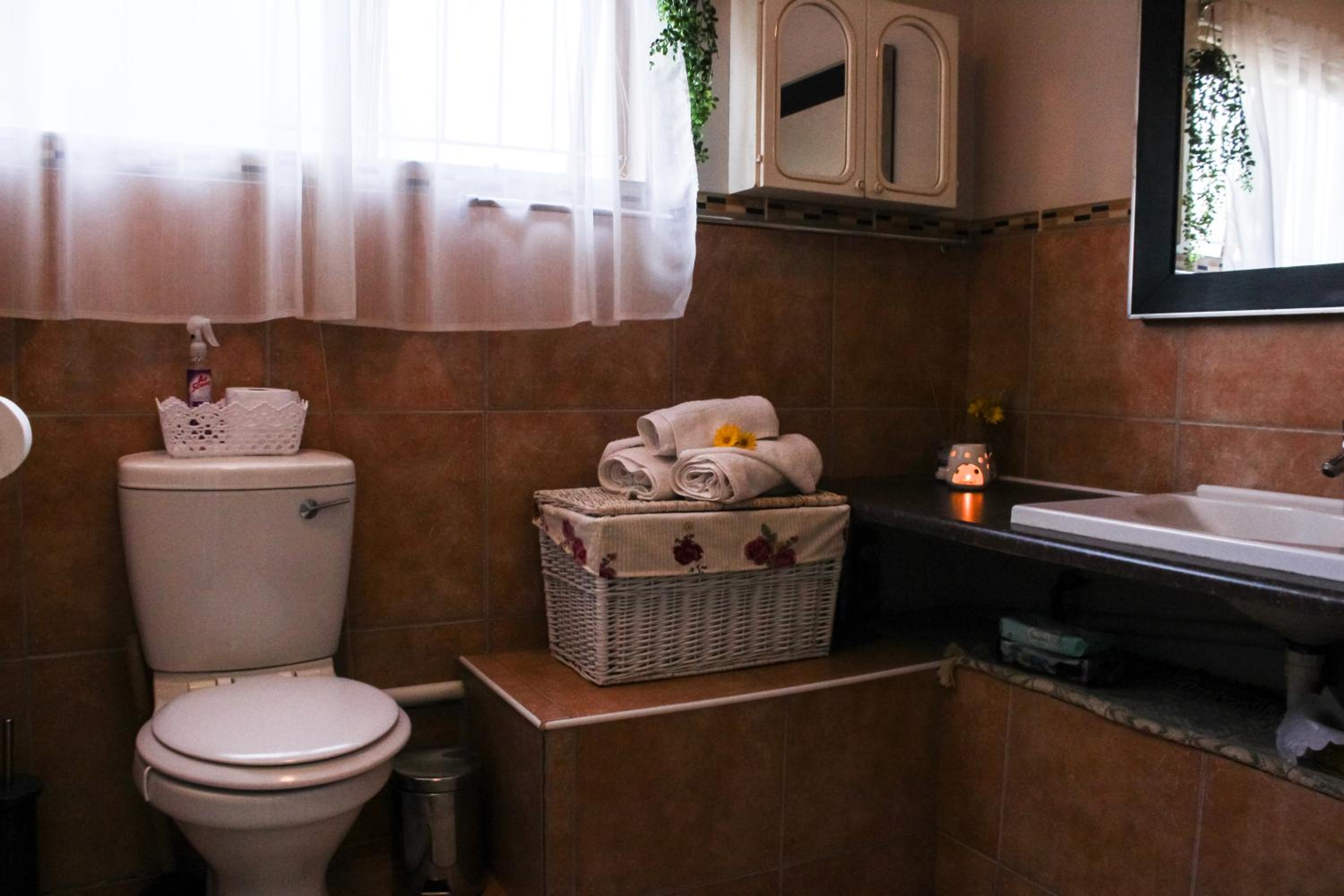 One-Bedroom Apartment - Photo 10