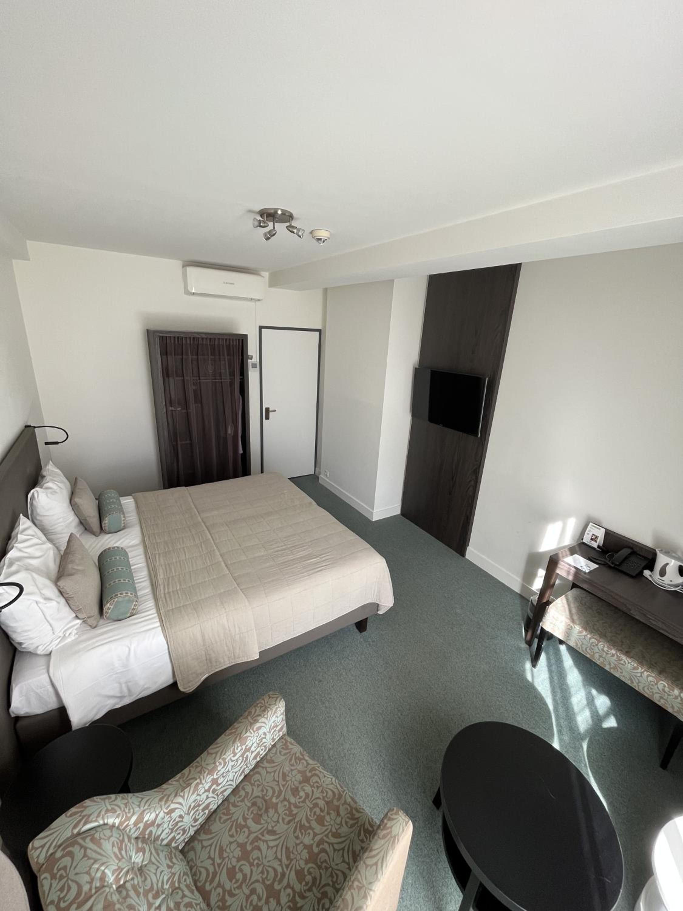 Deluxe Double Room - Photo 4
