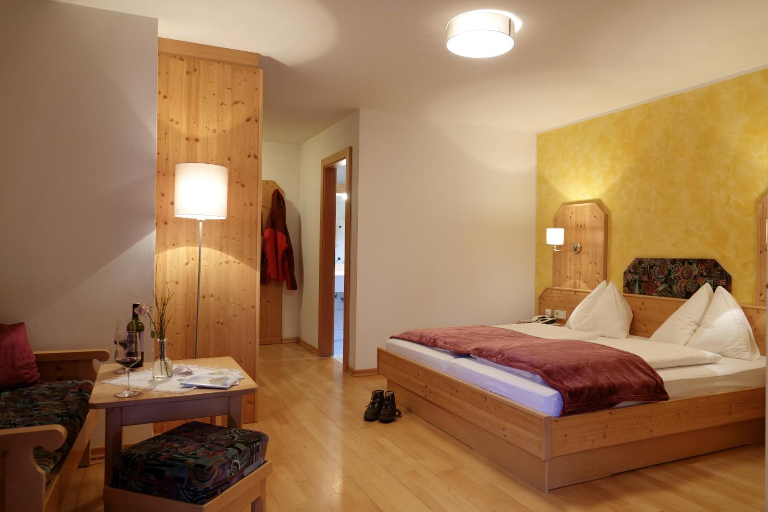 Deluxe Double or Twin Room with Balcony