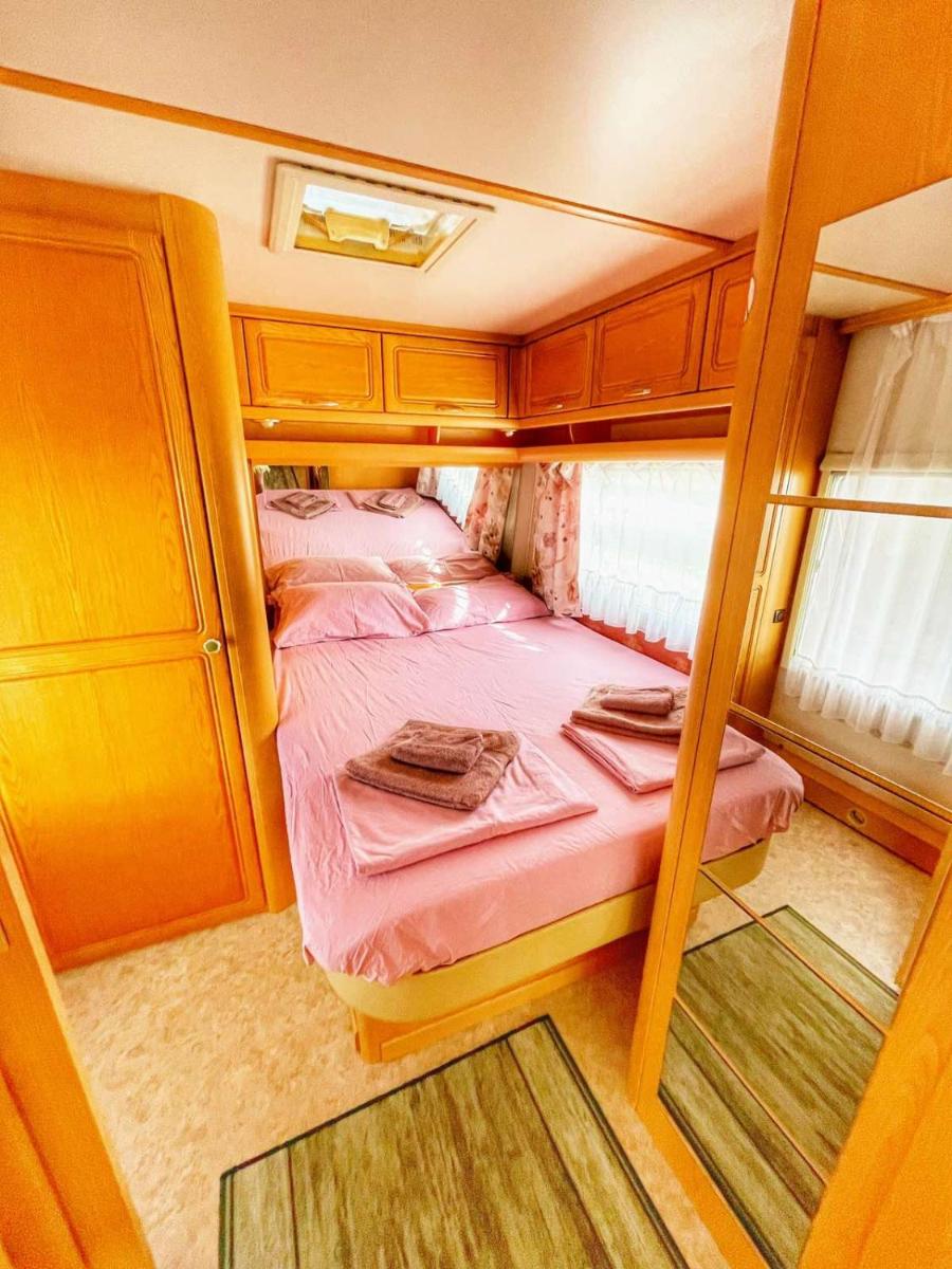 Caravan photo 3