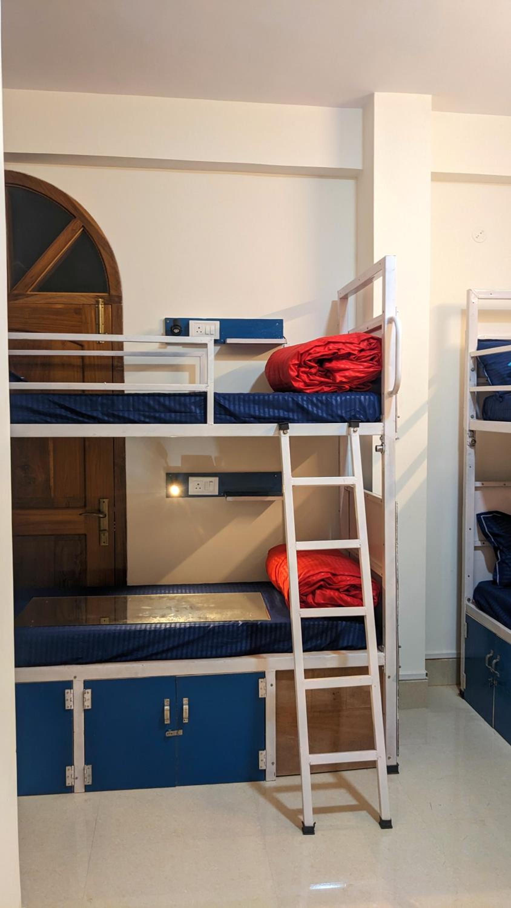Bed in 4-Bed Mixed Dormitory Room photo 1