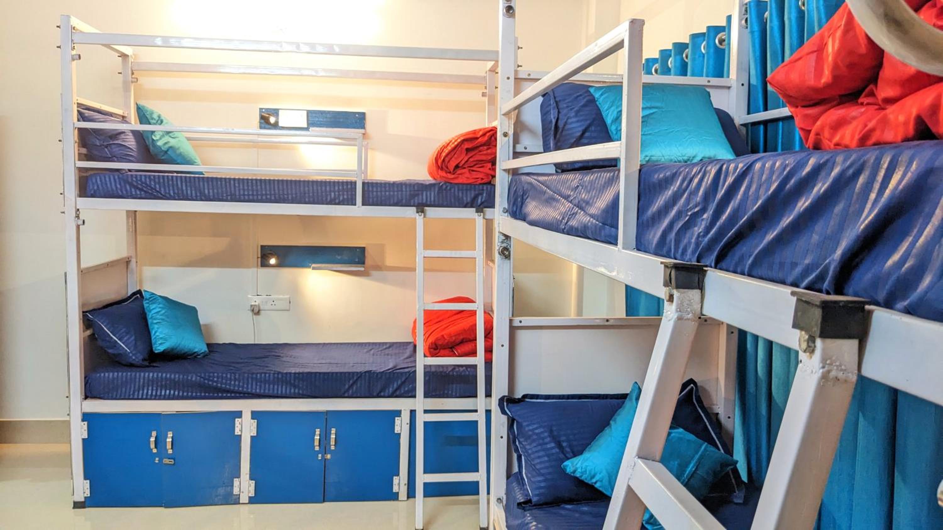 Bed in 6-Bed Mixed Dormitory Room photo 2