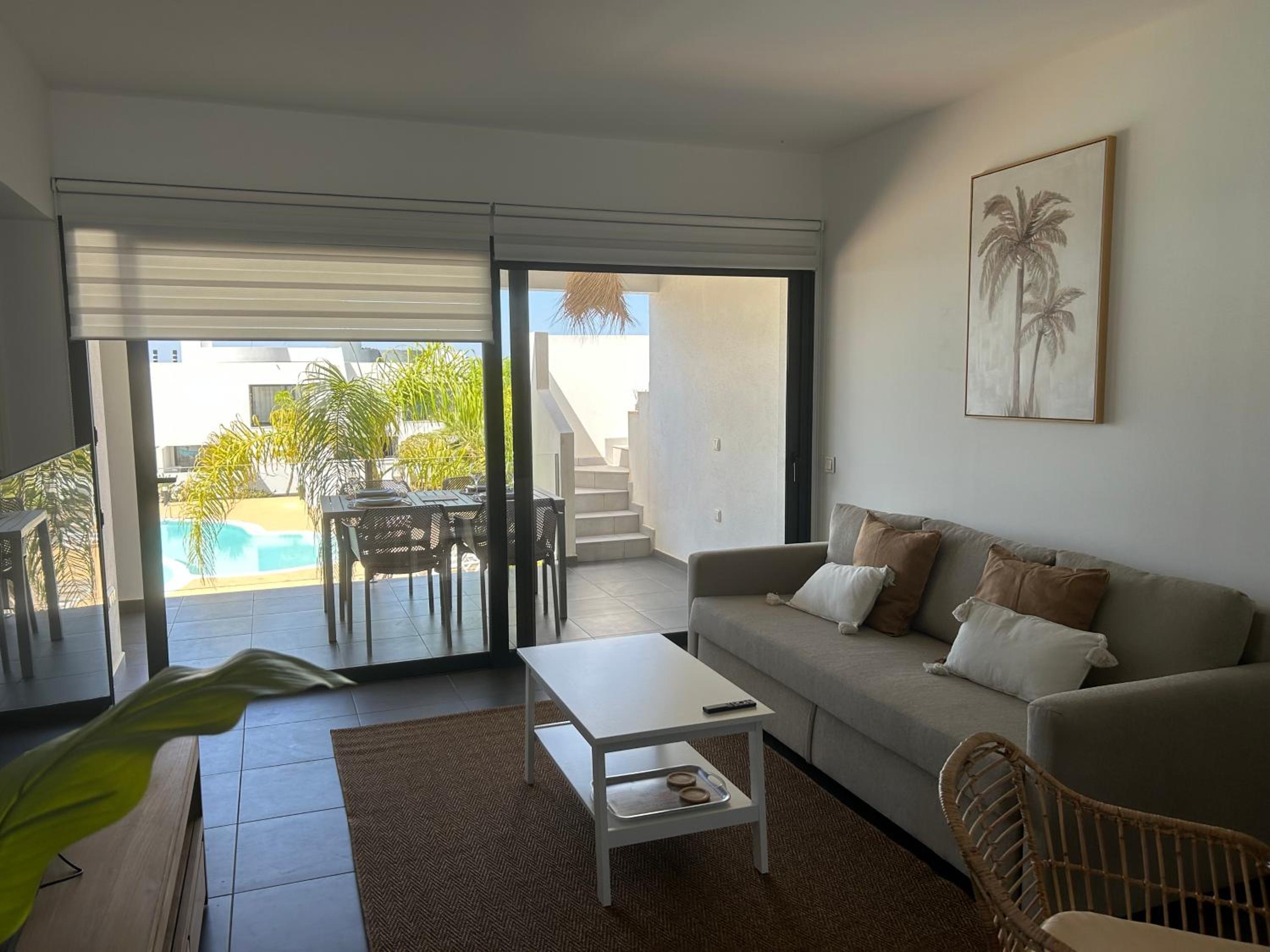 Apartamento con vista a la piscina
