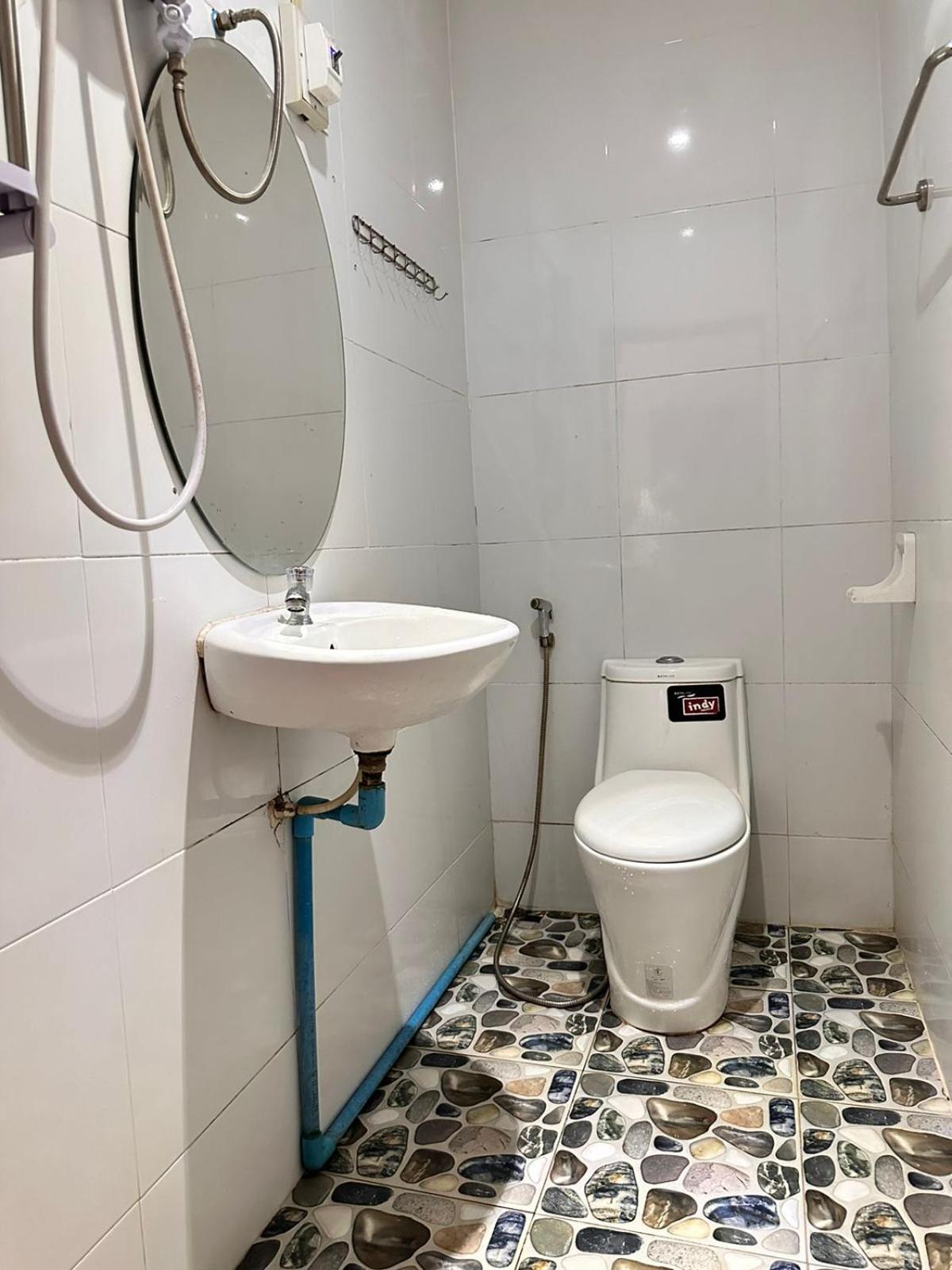 Single Room photo 2
