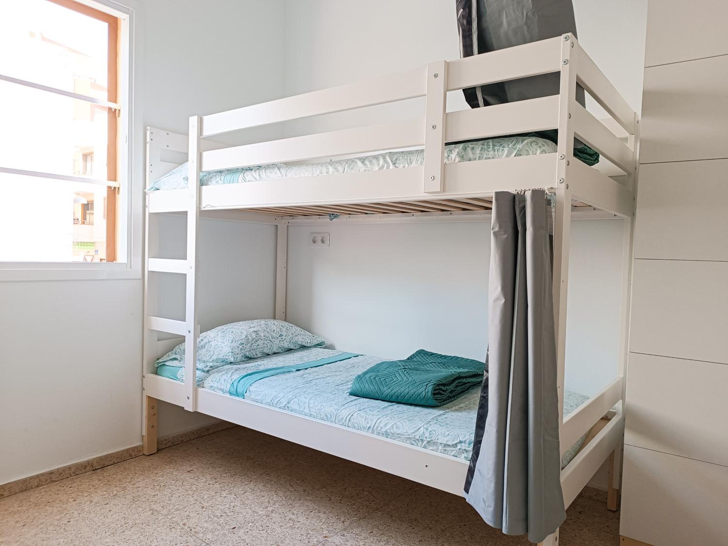 Bed In 6-Bed Mixed Dormitory Room photo 3