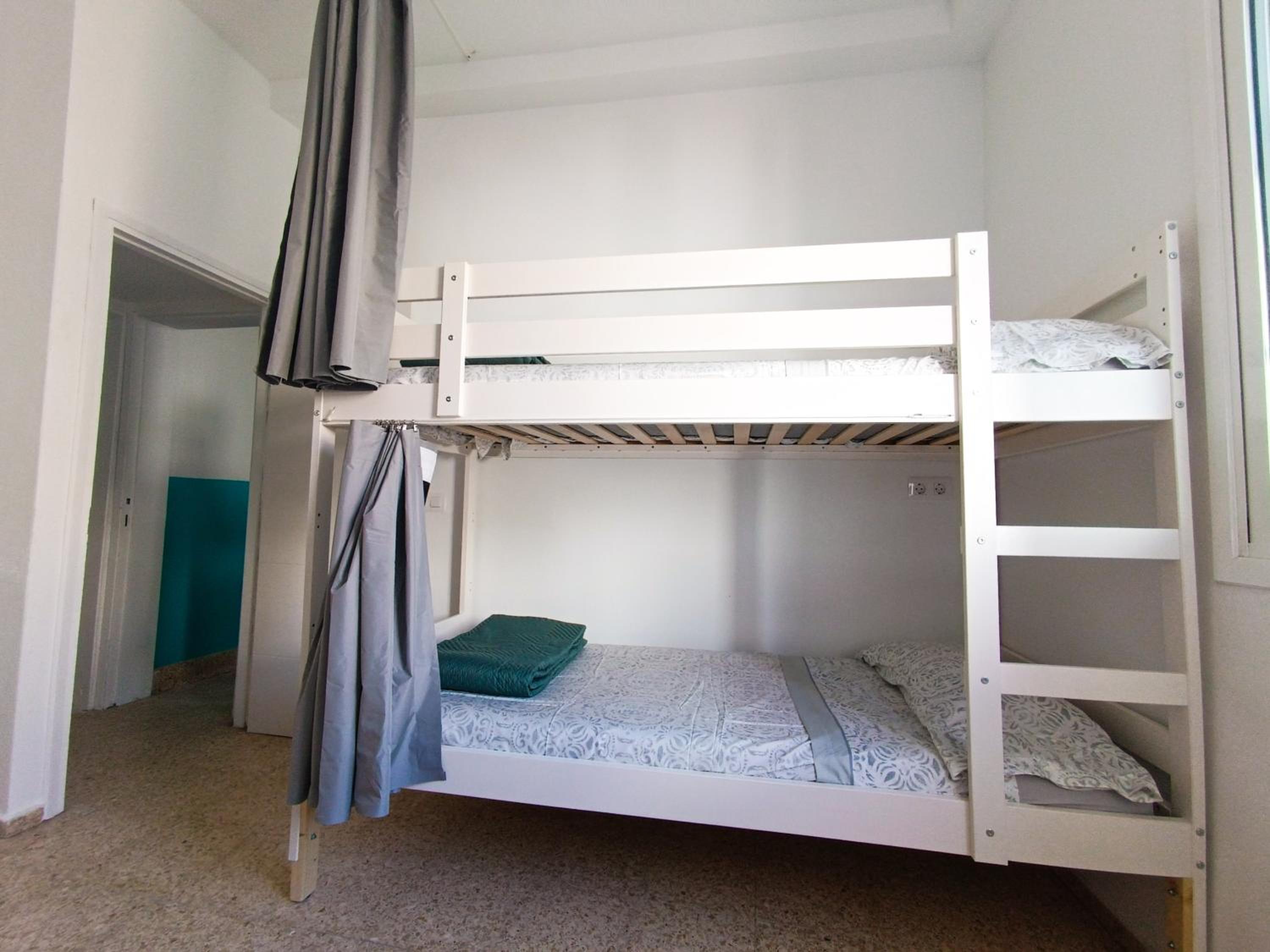 Single Bed in Mixed Dormitory Room photo 3