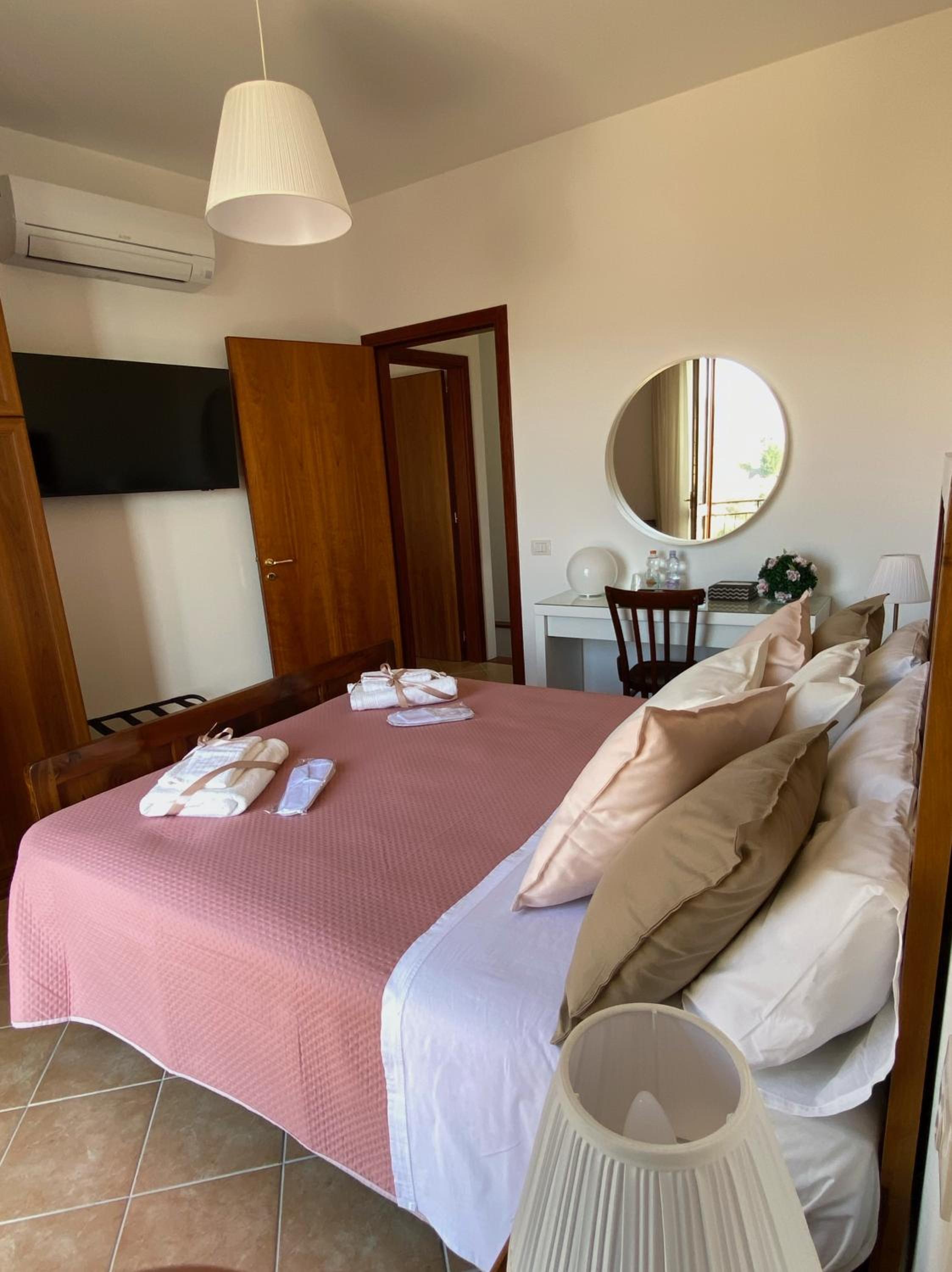 Two-Bedroom Suite photo 3