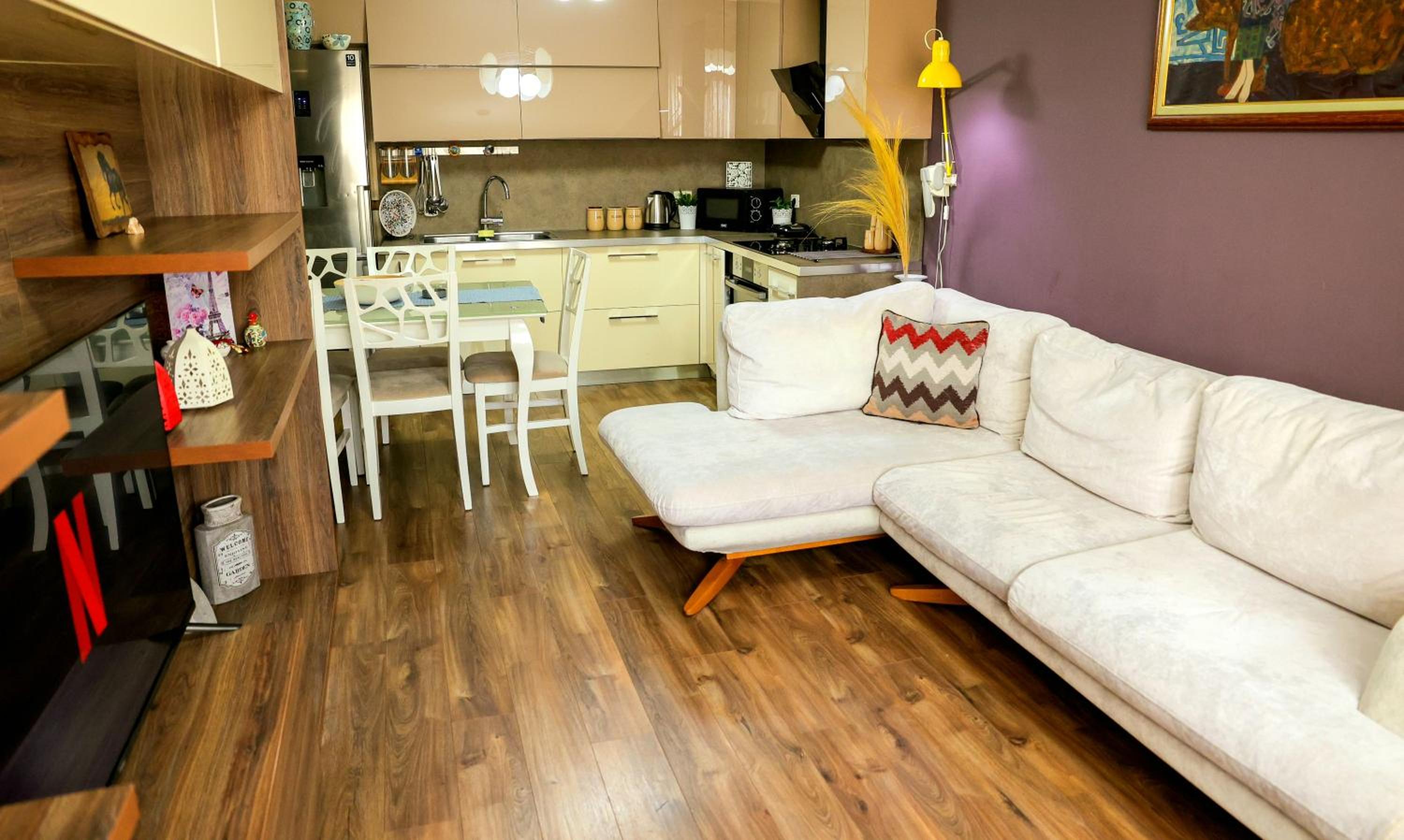One-Bedroom Apartment