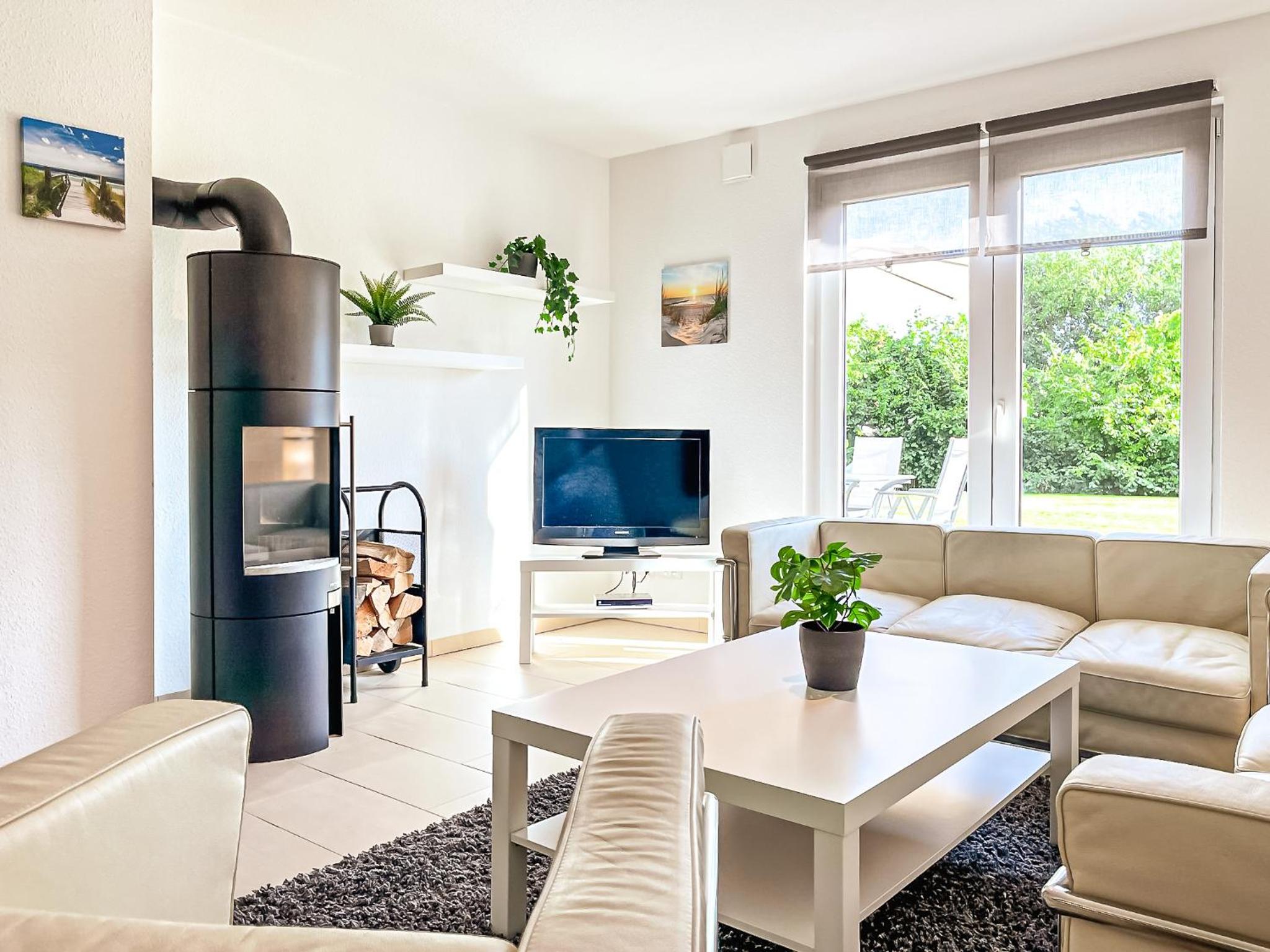 Apartment with Terrace photo 1