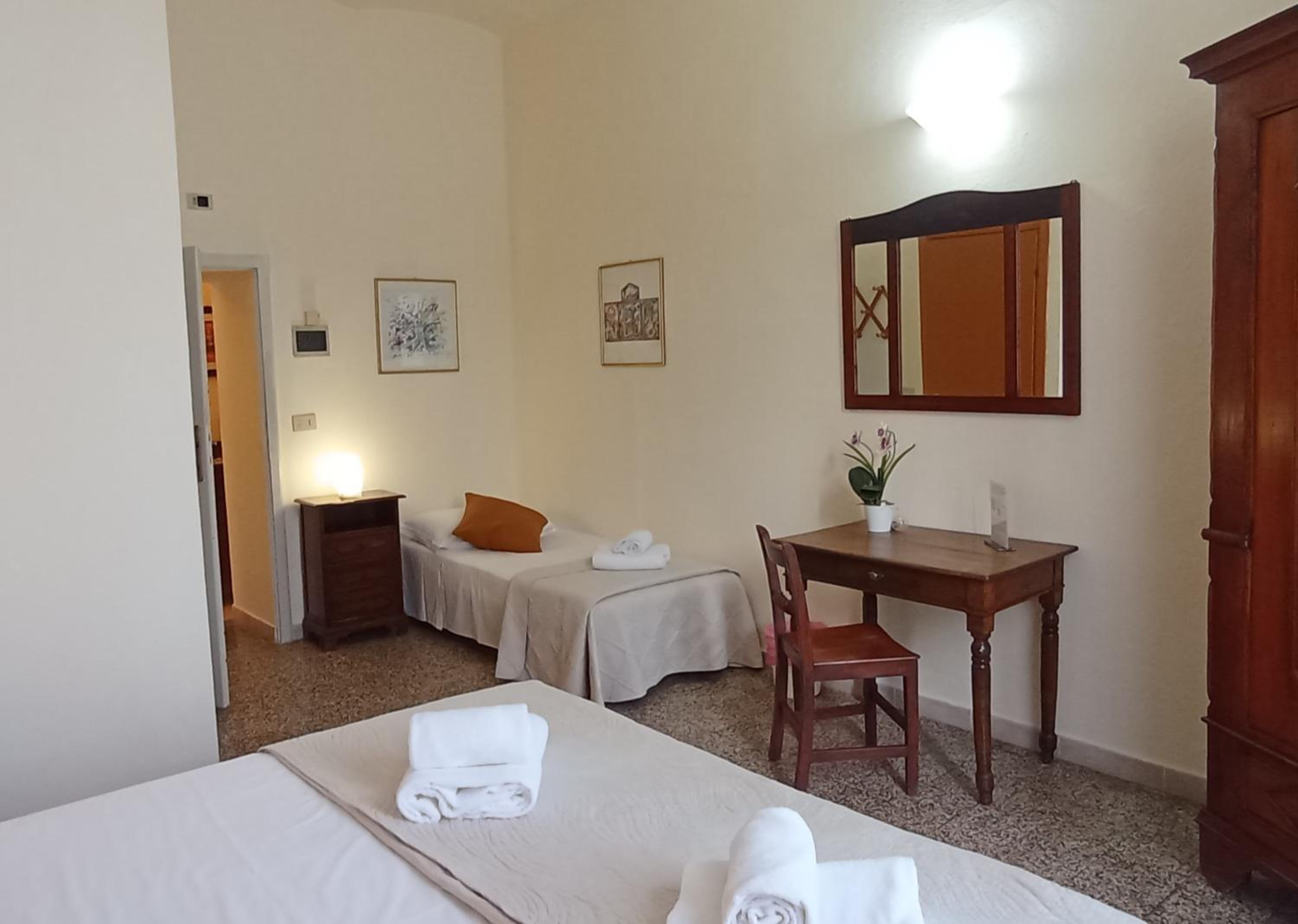 Triple Room with Bathroom photo 1