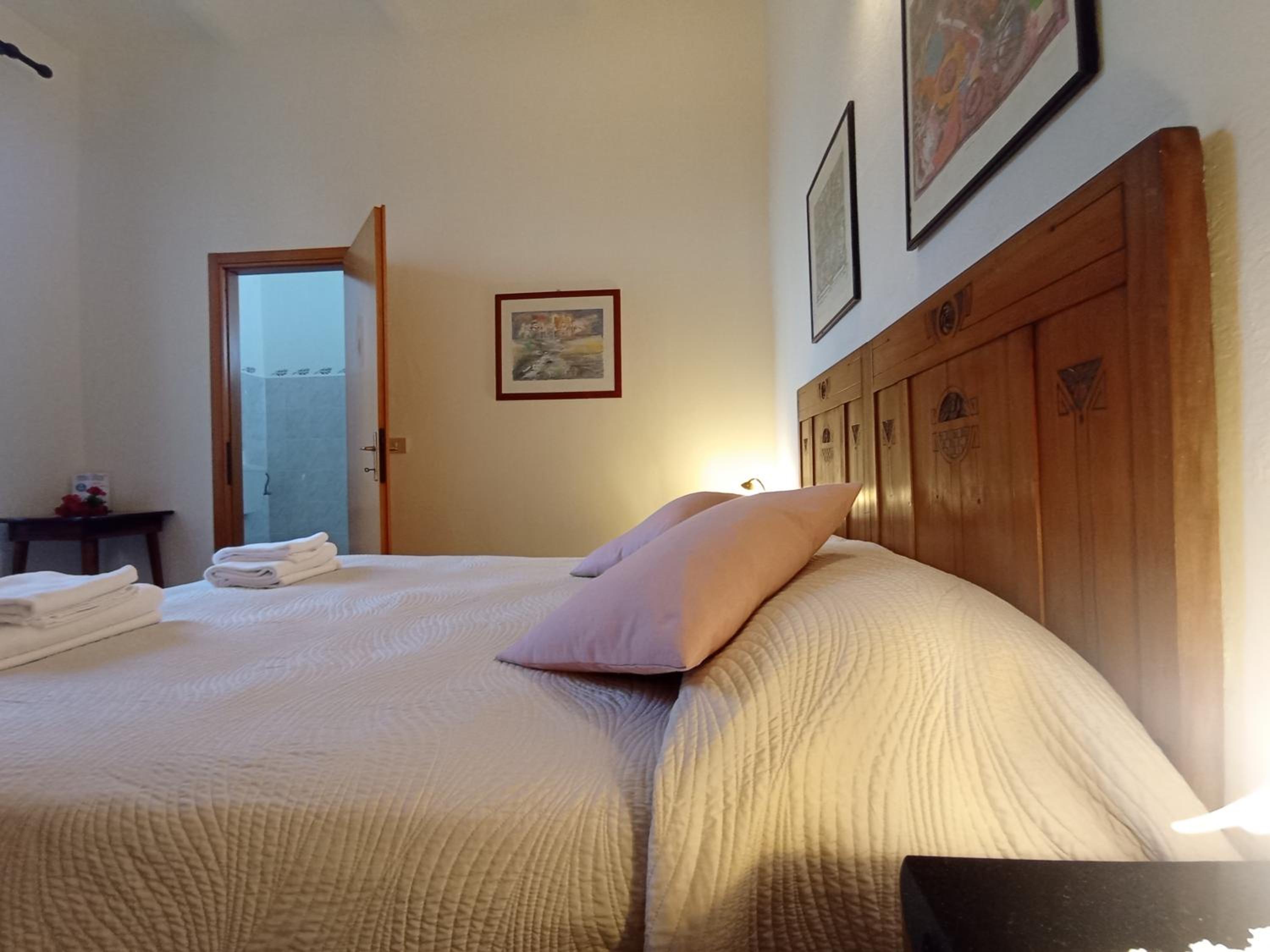 Triple Room with Private Bathroom photo 1