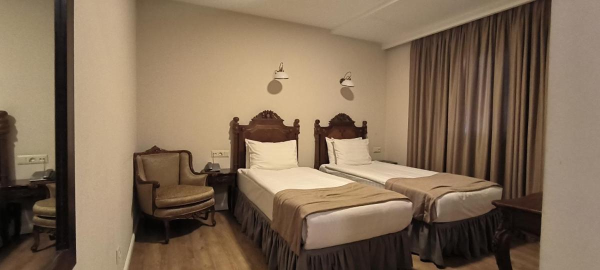 Standard Twin Room photo 2