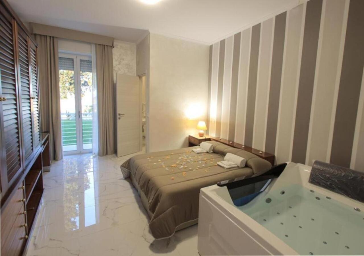 King Room with Spa Bath photo 3