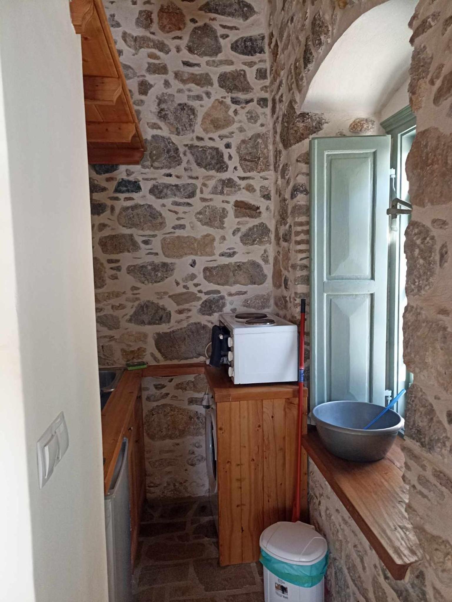 One-Bedroom House photo 2