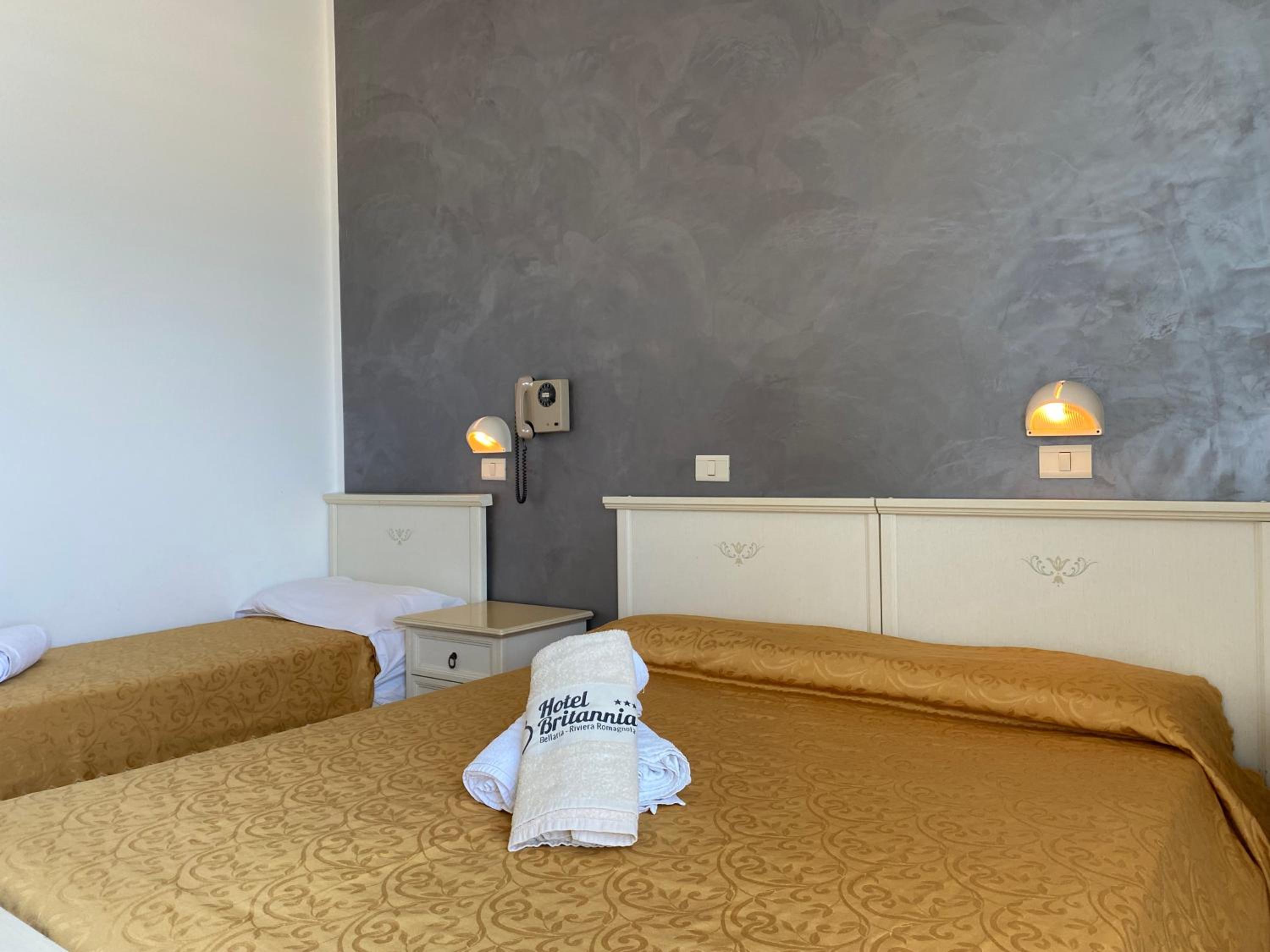 Triple Room with Sea View - Photo 5
