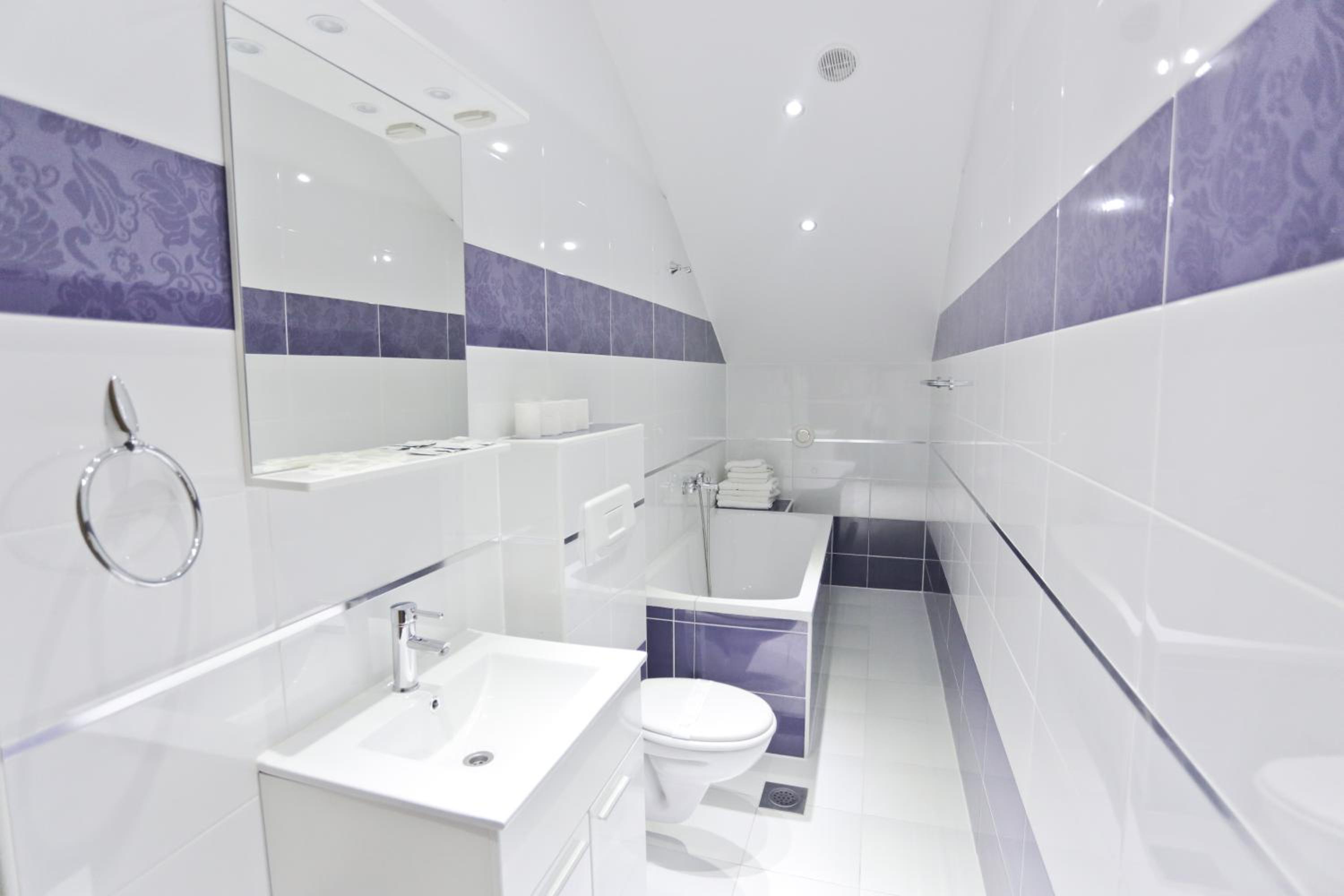 Quadruple Room - Photo 5
