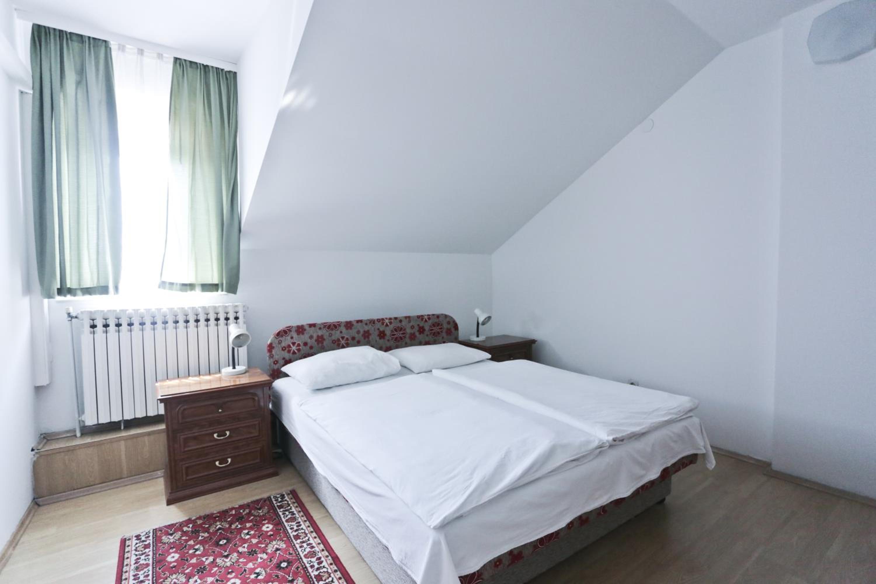 Quadruple Room - Photo 3