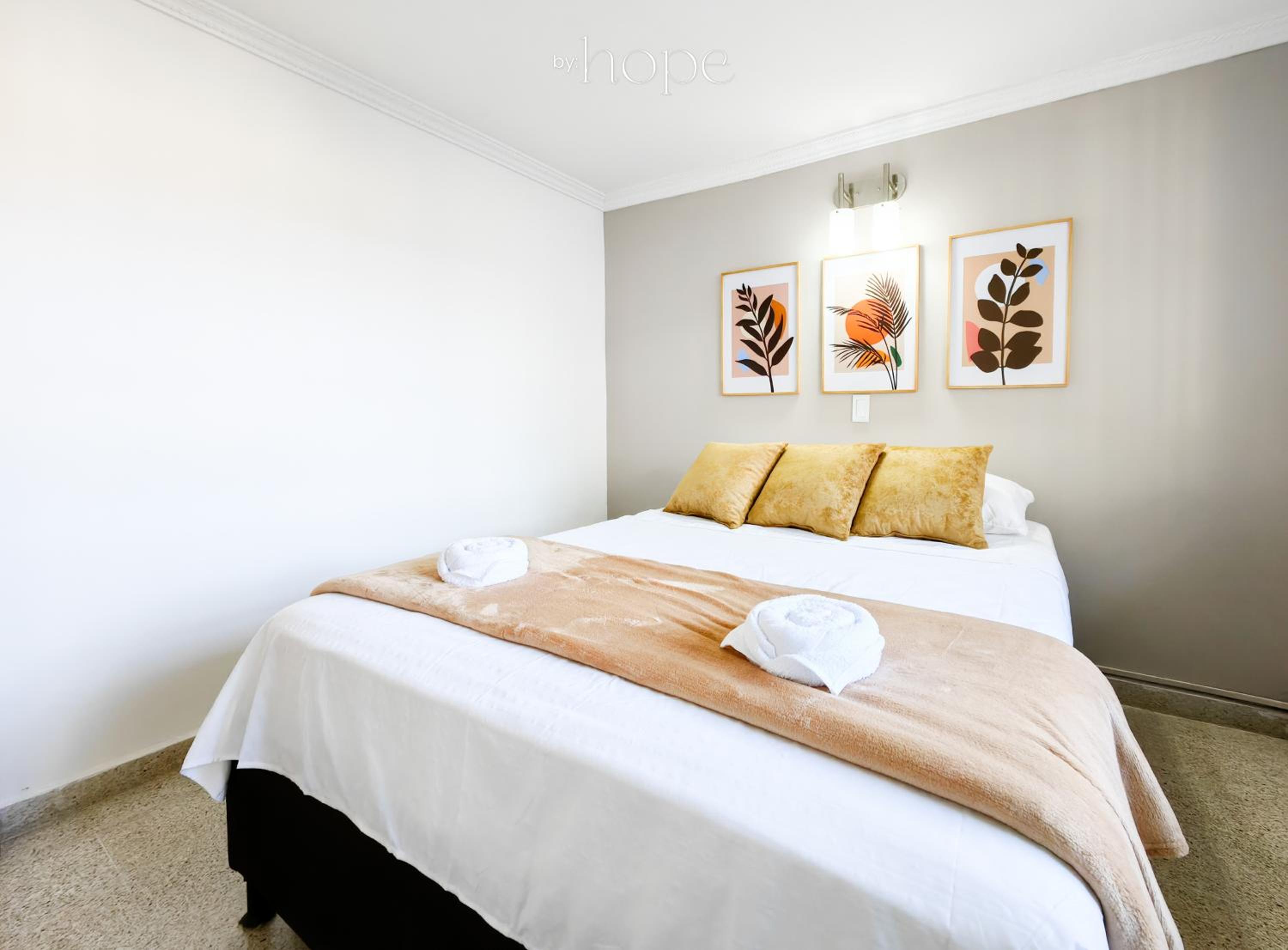 Three-Bedroom Apartment photo 1