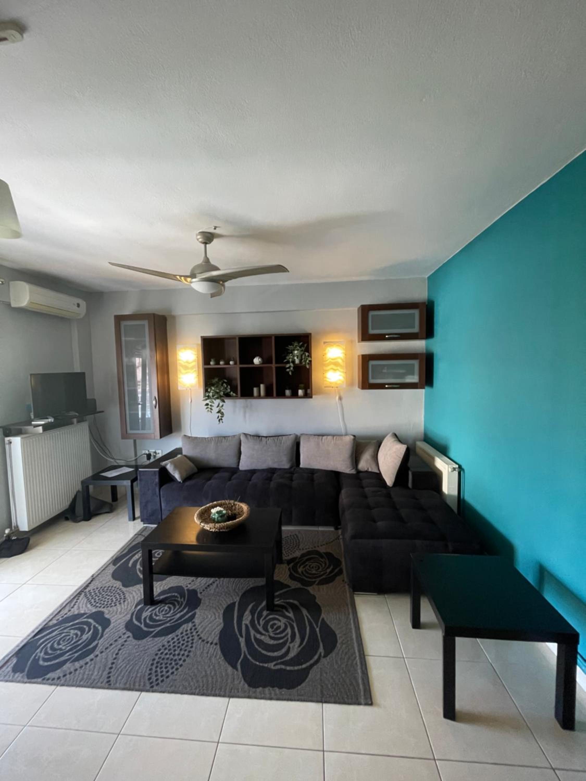 Apartment photo 1