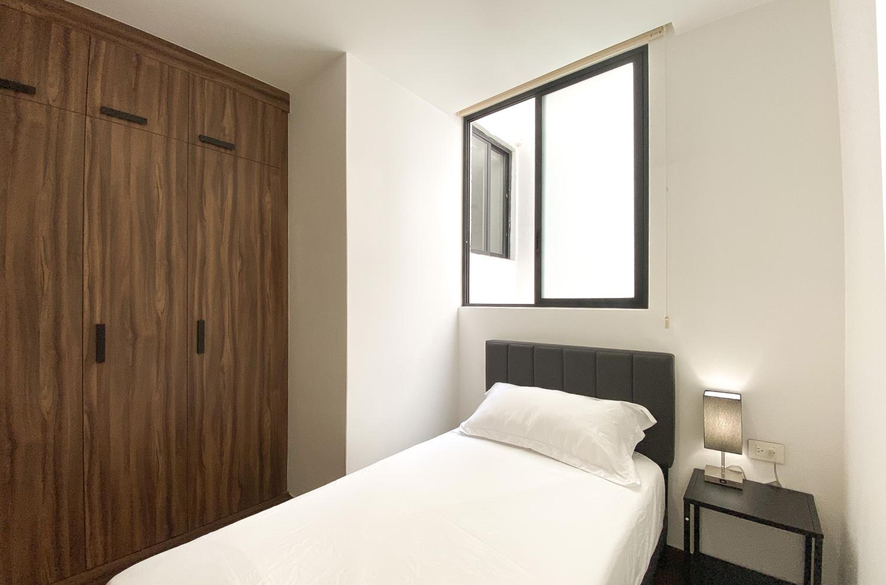 Three-Bedroom Apartment (8 Adults)