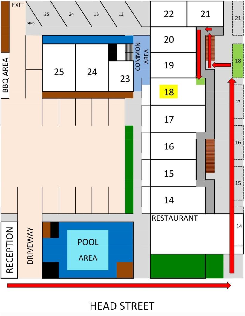 Twin Room with Balcony - Photo 2