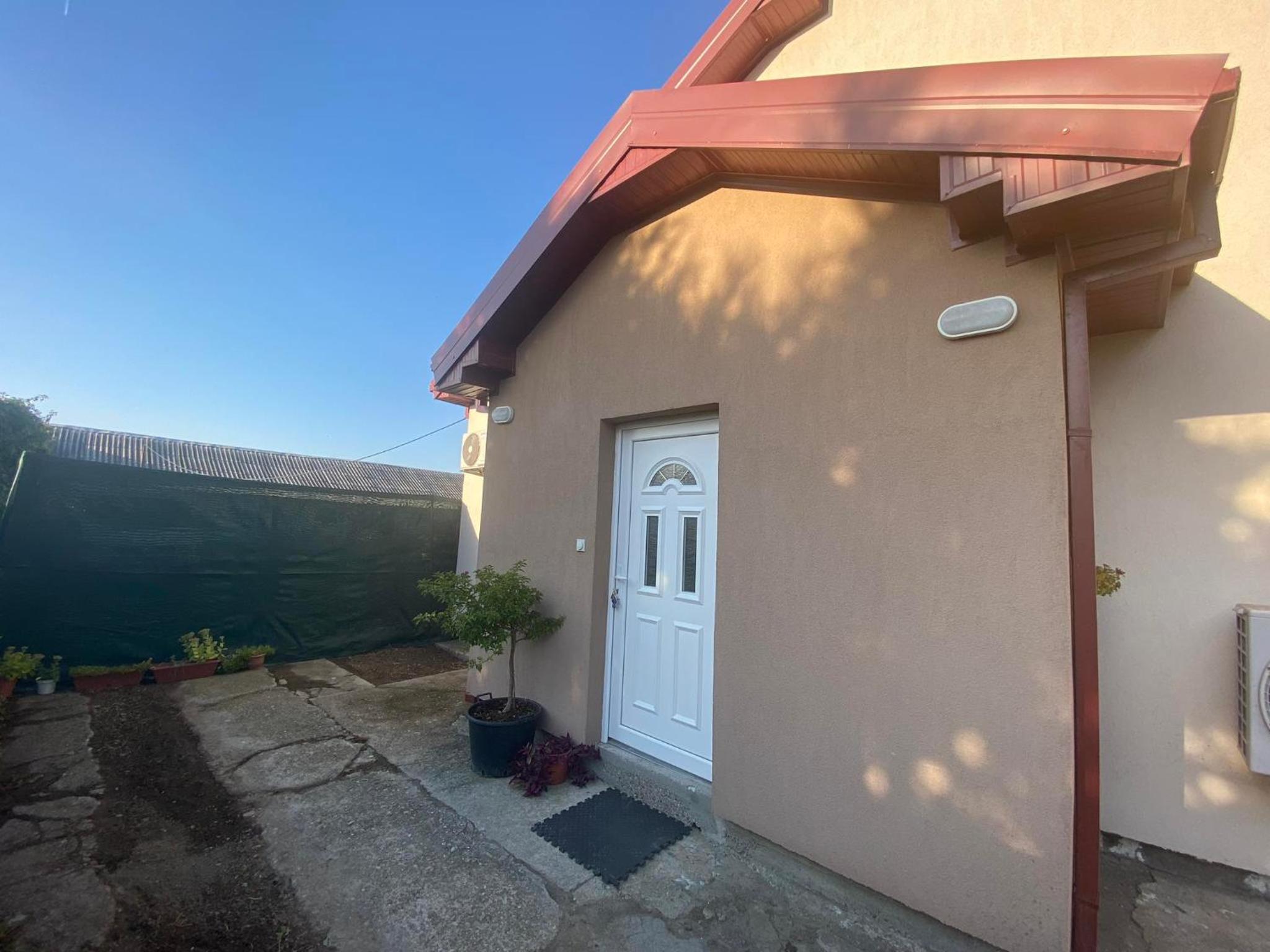 One-Bedroom House photo 3
