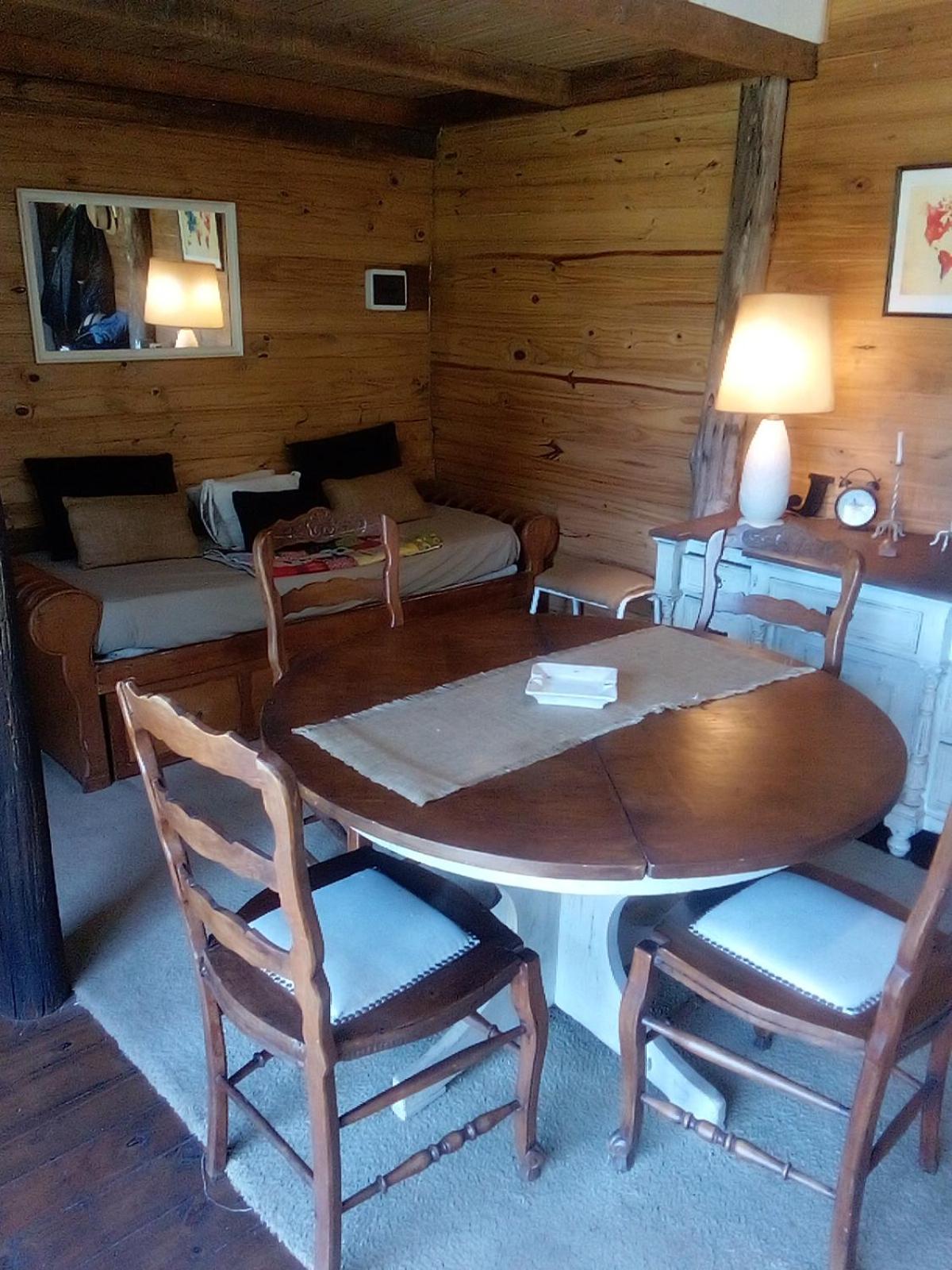 One-Bedroom House photo 2