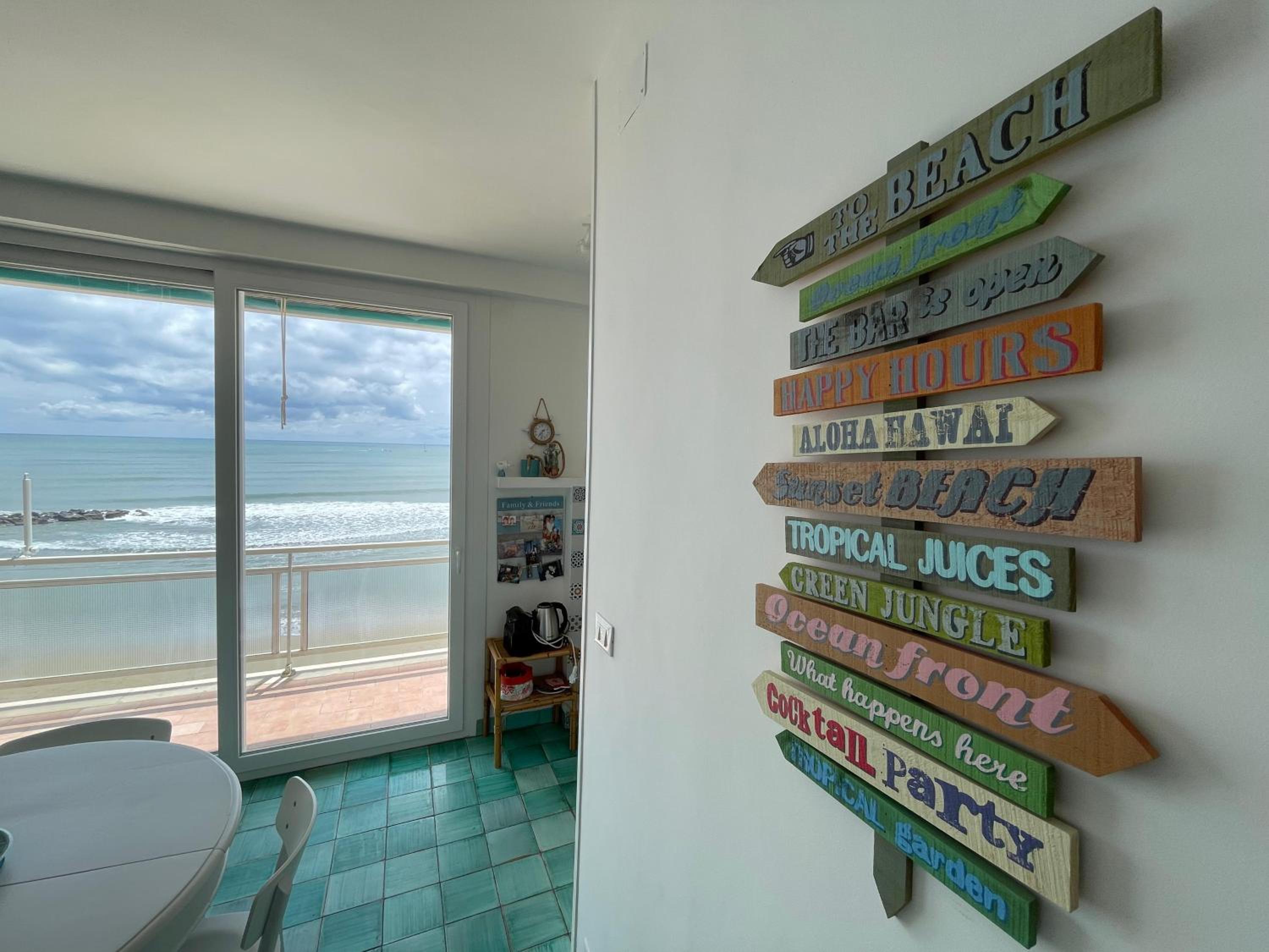 Studio Apartment with Sea View photo 2